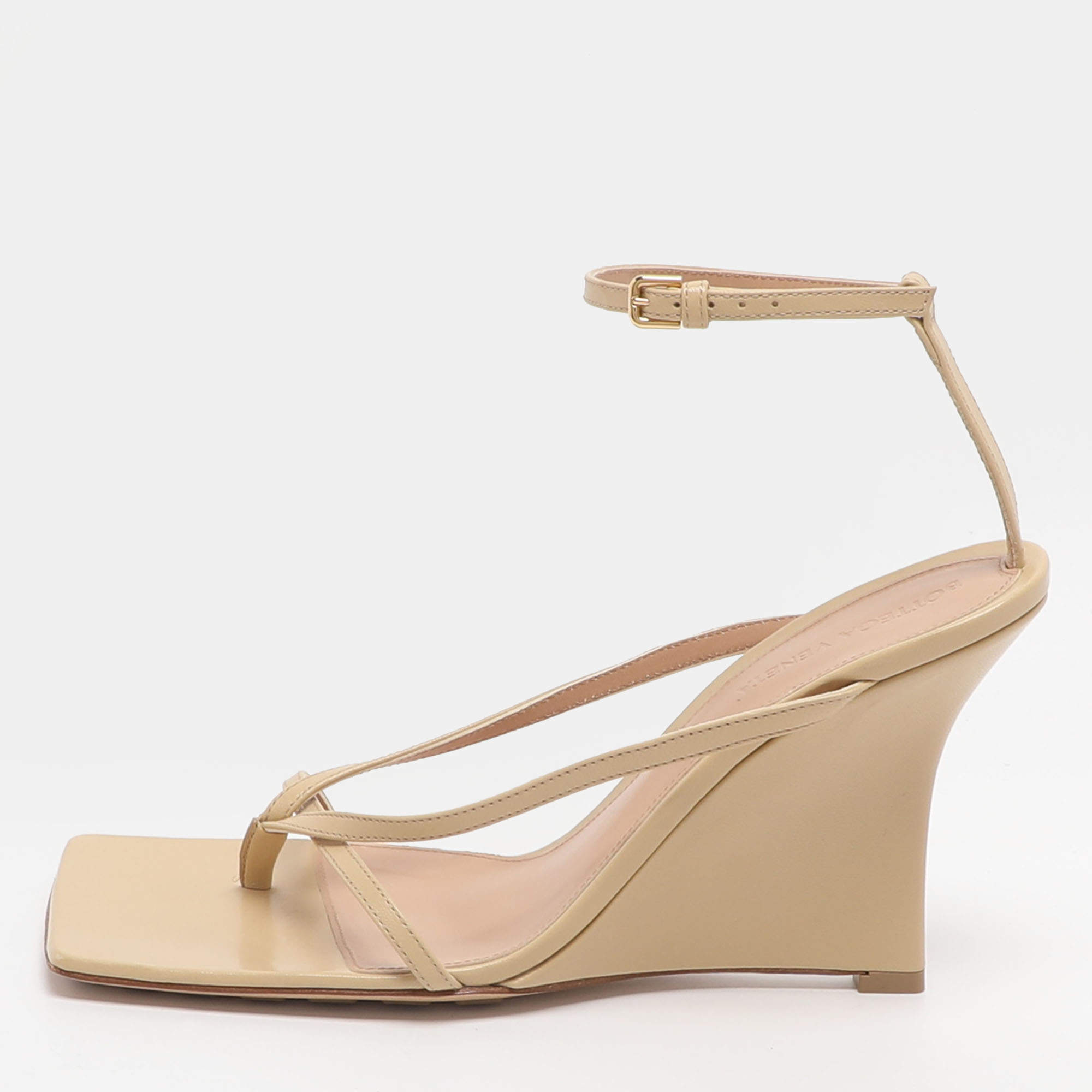 Pre Owned صندل بوتيغا فينيتا جلد زهري حزام للقدم مقاس 39