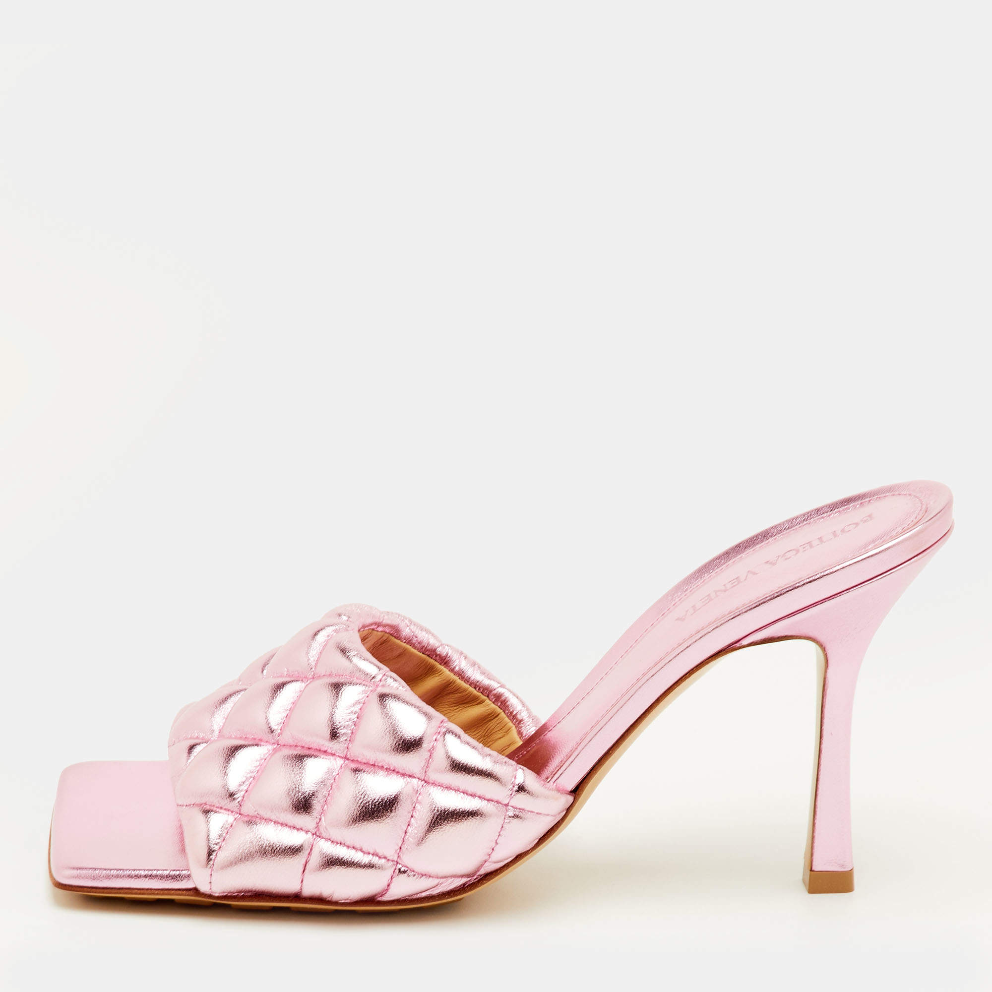 مملوكة مسبقًا Bottega Veneta Lido Size 40 Pink Quilted Metalic Leather Slide Sandals