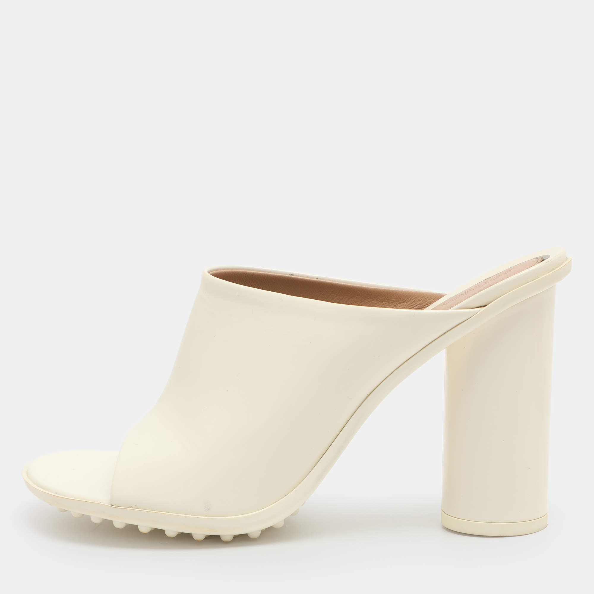 Pre Owned ميوولات جلد براءات أبيض بوتيغا فينيتا أتوميك مقاس 38