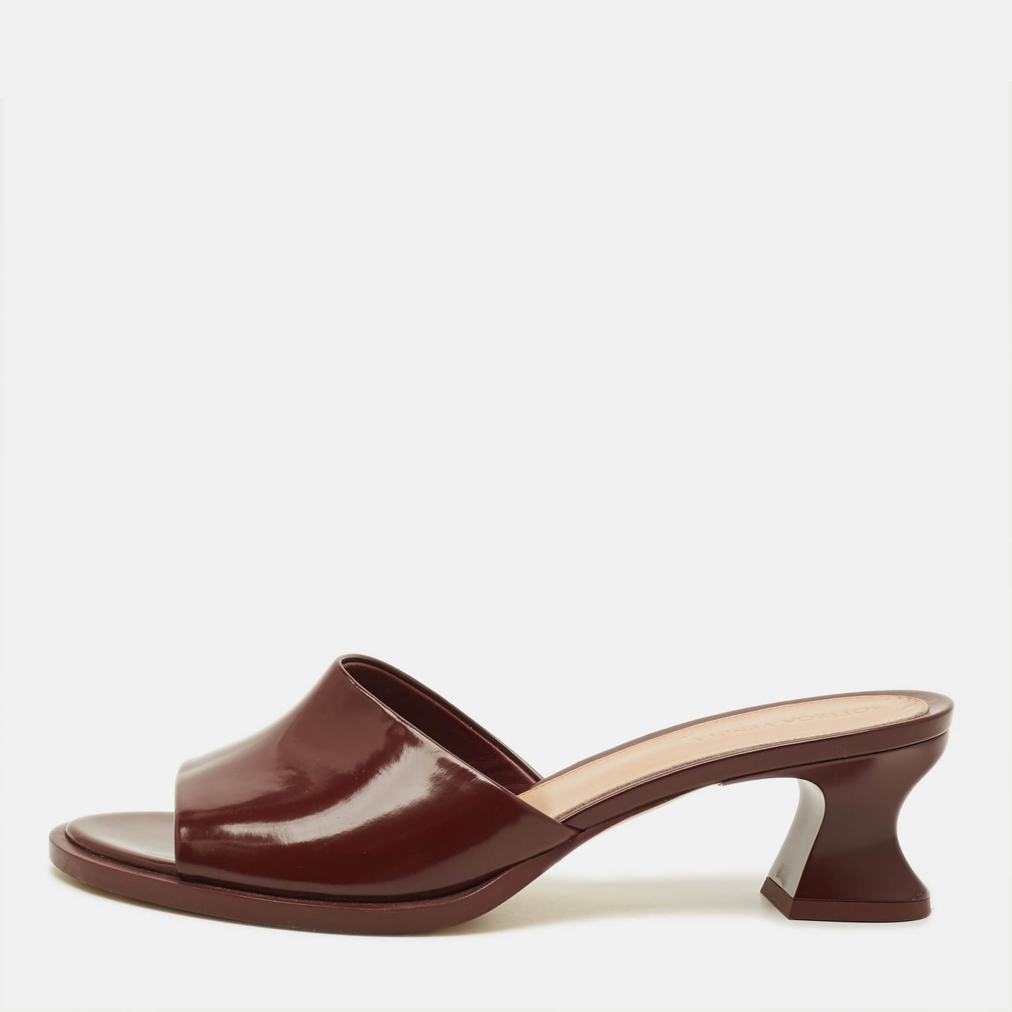 مملوكة مسبقًا Bottega Veneta Strech Size 40 Burgundy Leather Slide Sandals
