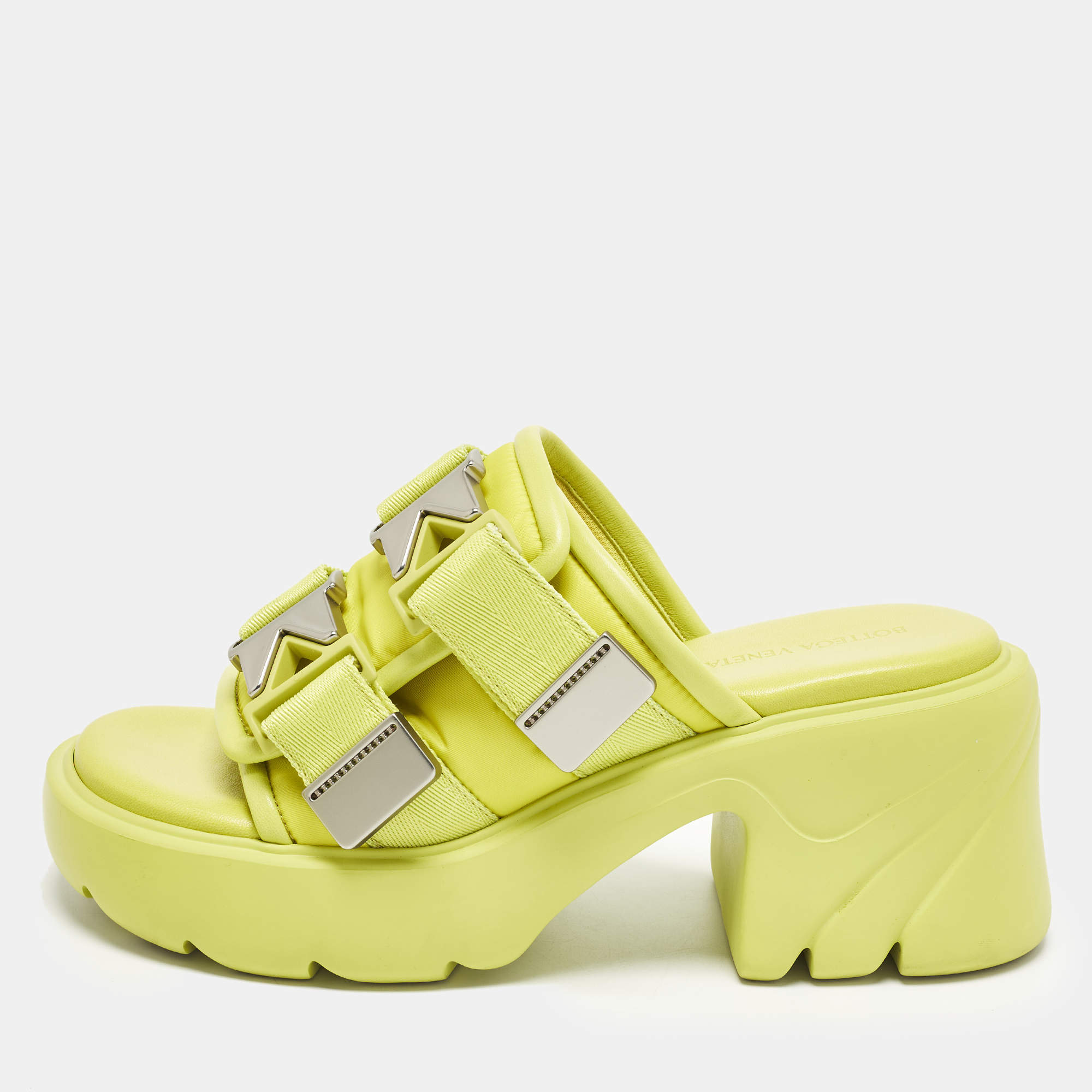 Pre Owned Bottega Veneta Flash Bomber Size 40 Neon Yellow Nylon and Leather Slide Sandals
