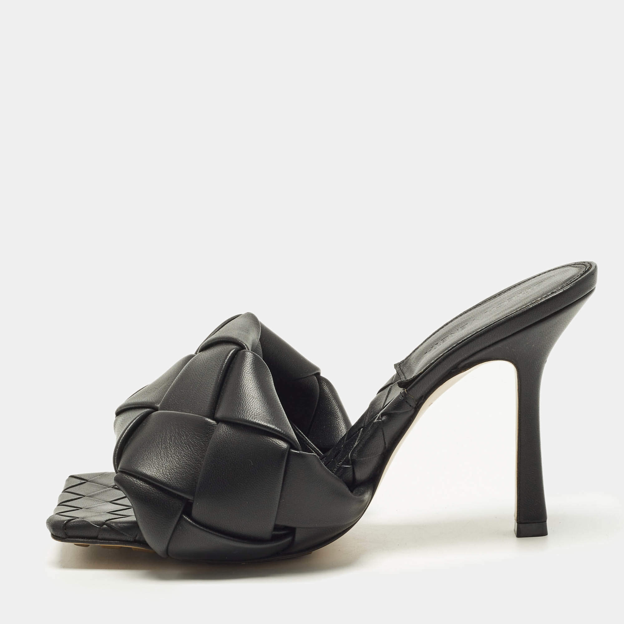 Pre Owned Bottega Veneta Lido Size 37 Black Intrecciato Leather Slide Sandals