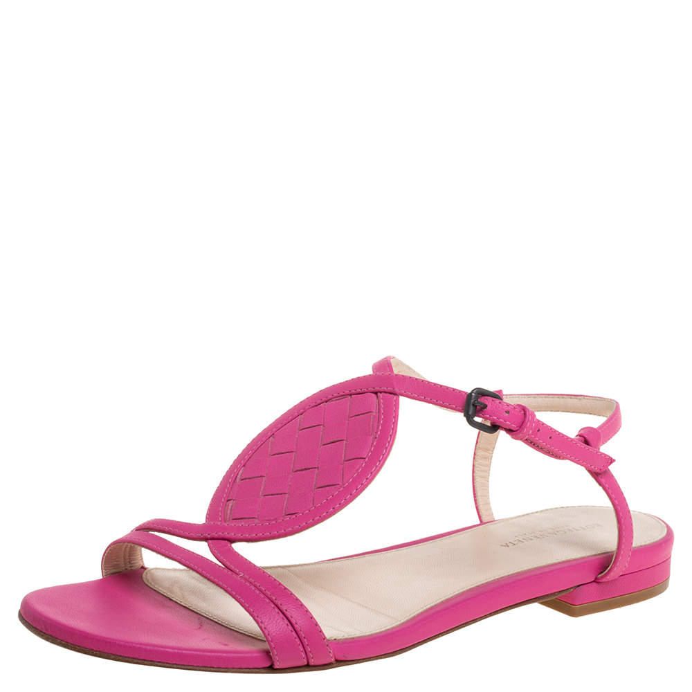 مملوكة مسبقًا Bottega Veneta Pink Leather Intrecciato Ankle Strap Flat Sandals Size 36