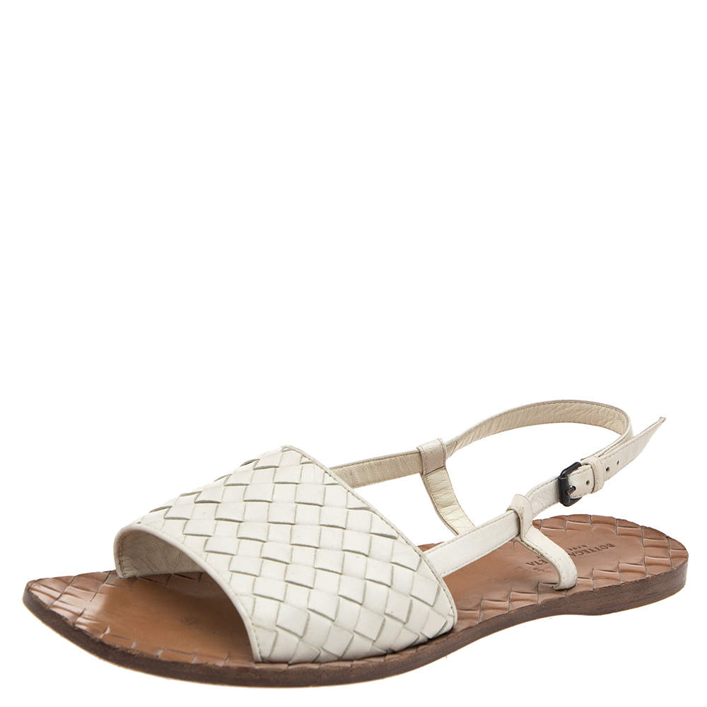 Pre Owned Bottega Veneta White Intrecciato Leather Calvados Slingback Flat Sandals Size 39