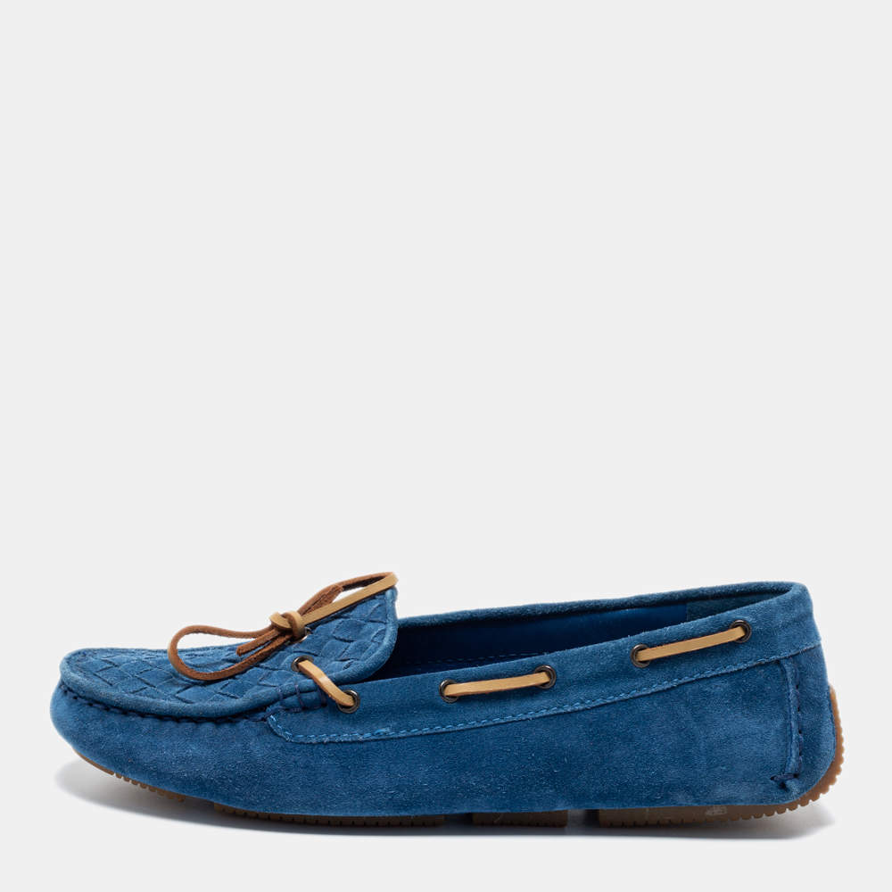 مملوكة مسبقًا Bottega Veneta Blue Intrecciato Suede Bow Slip On Loafers Size 36