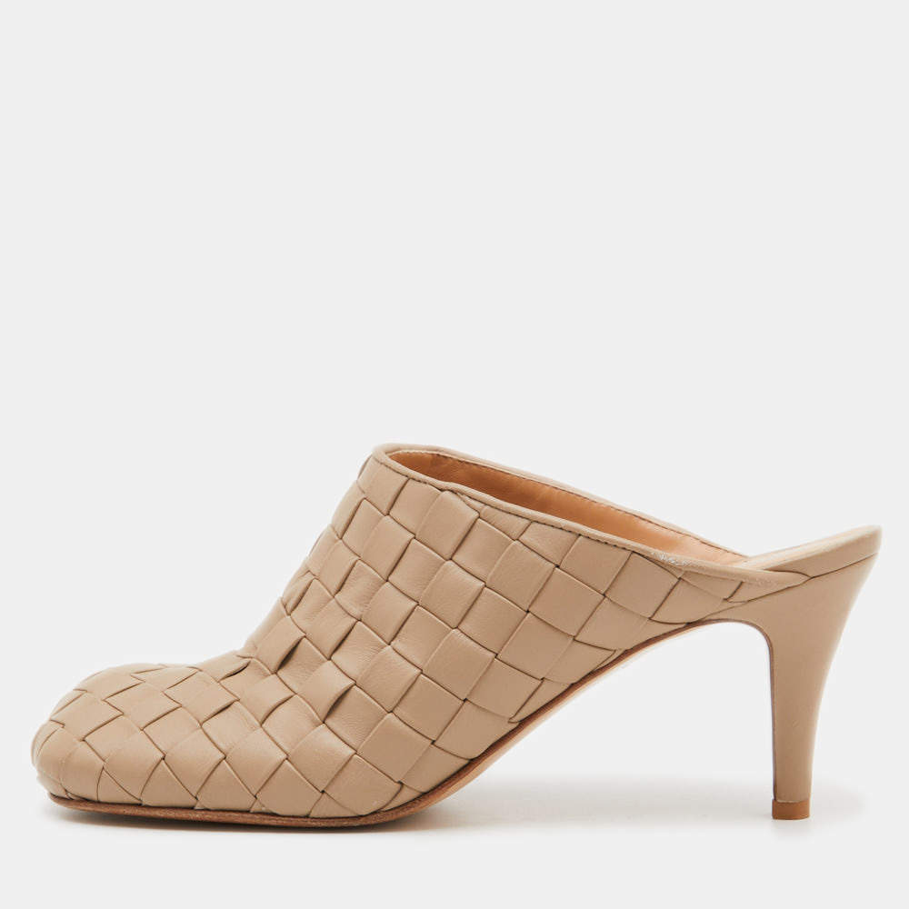 مملوكة مسبقًا Bottega Veneta Light Brown Intrecciato Leather Mules Size 40
