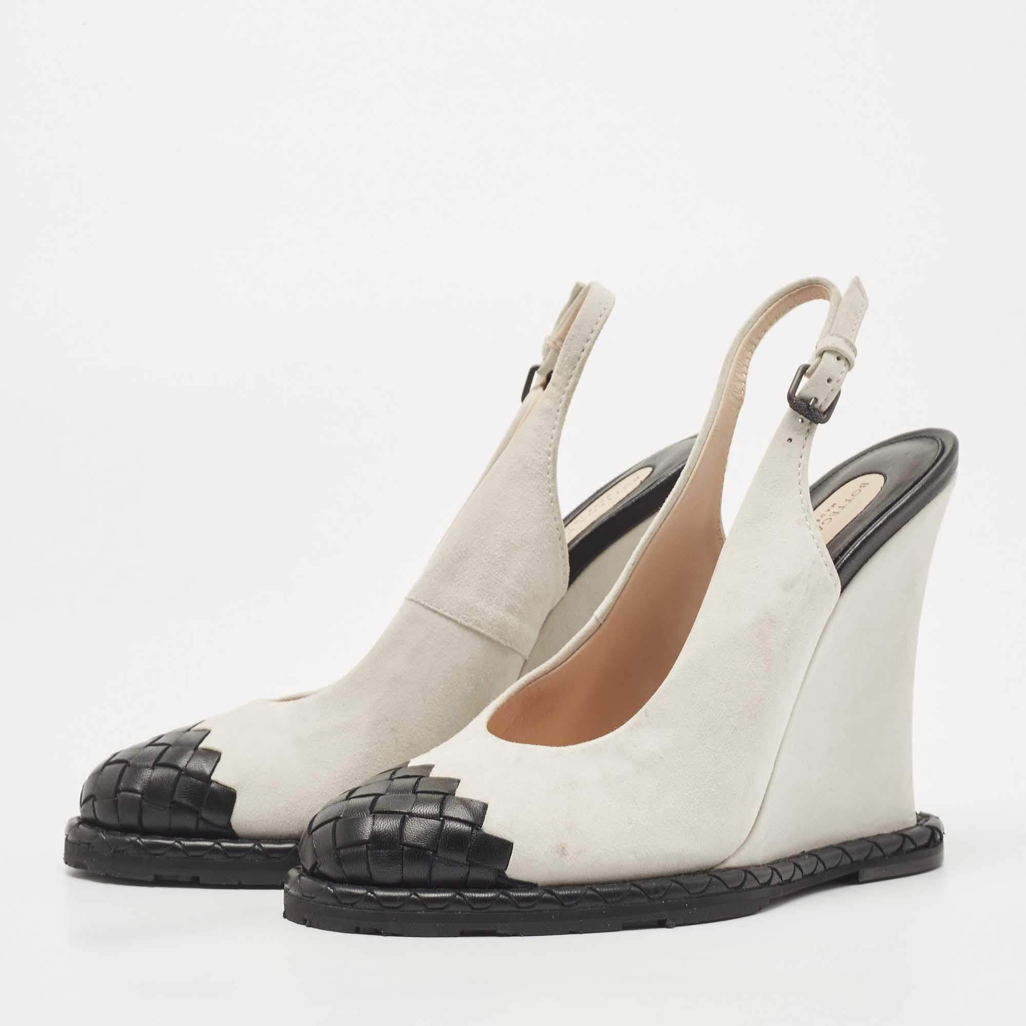 Bottega Veneta White/Black Leather and Suede Slingback Wedge Pumps