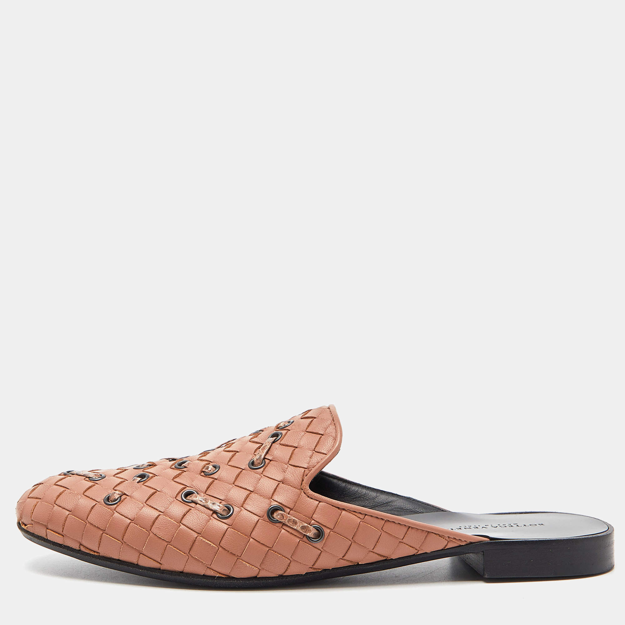 مملوكة مسبقًا Bottega Veneta Pink Intrecciato Leather Fiandra Flat Mules Size 36.5