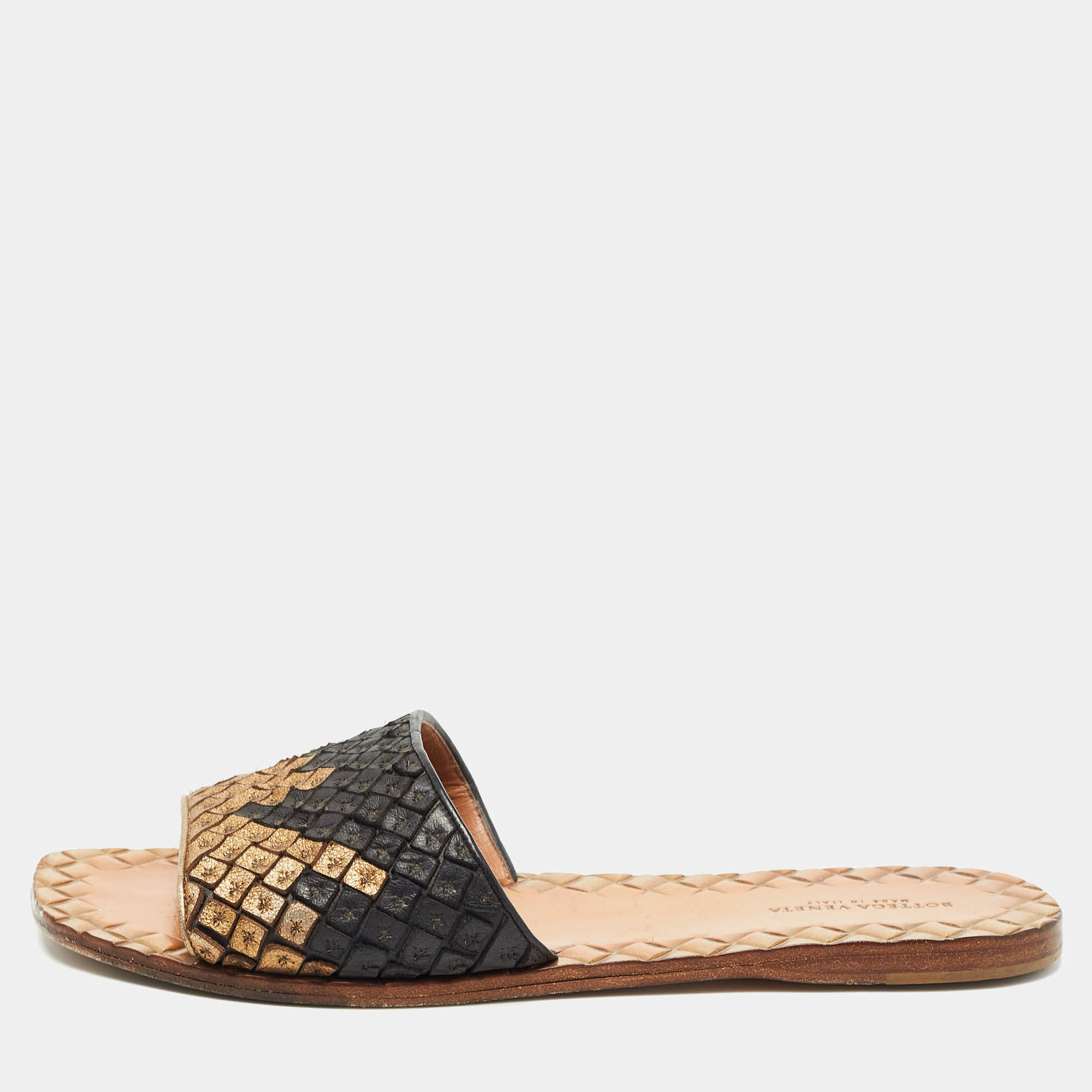 Pre Owned Bottega Veneta Gold/Black Intrecciato Leather Flat Slides Size 38