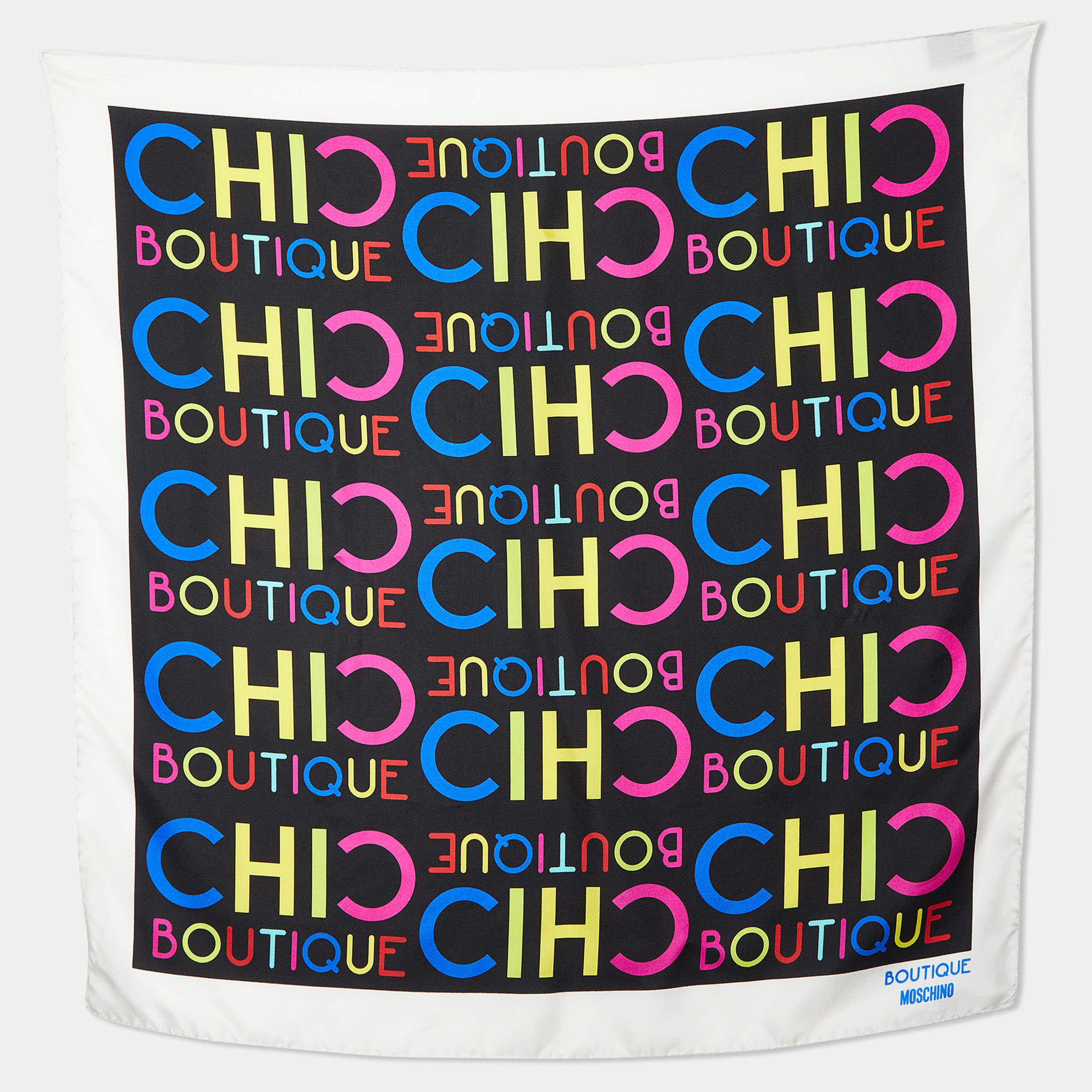 Pre Owned Boutique Moschino Black Chic Boutique Printed Silk Square Scarf