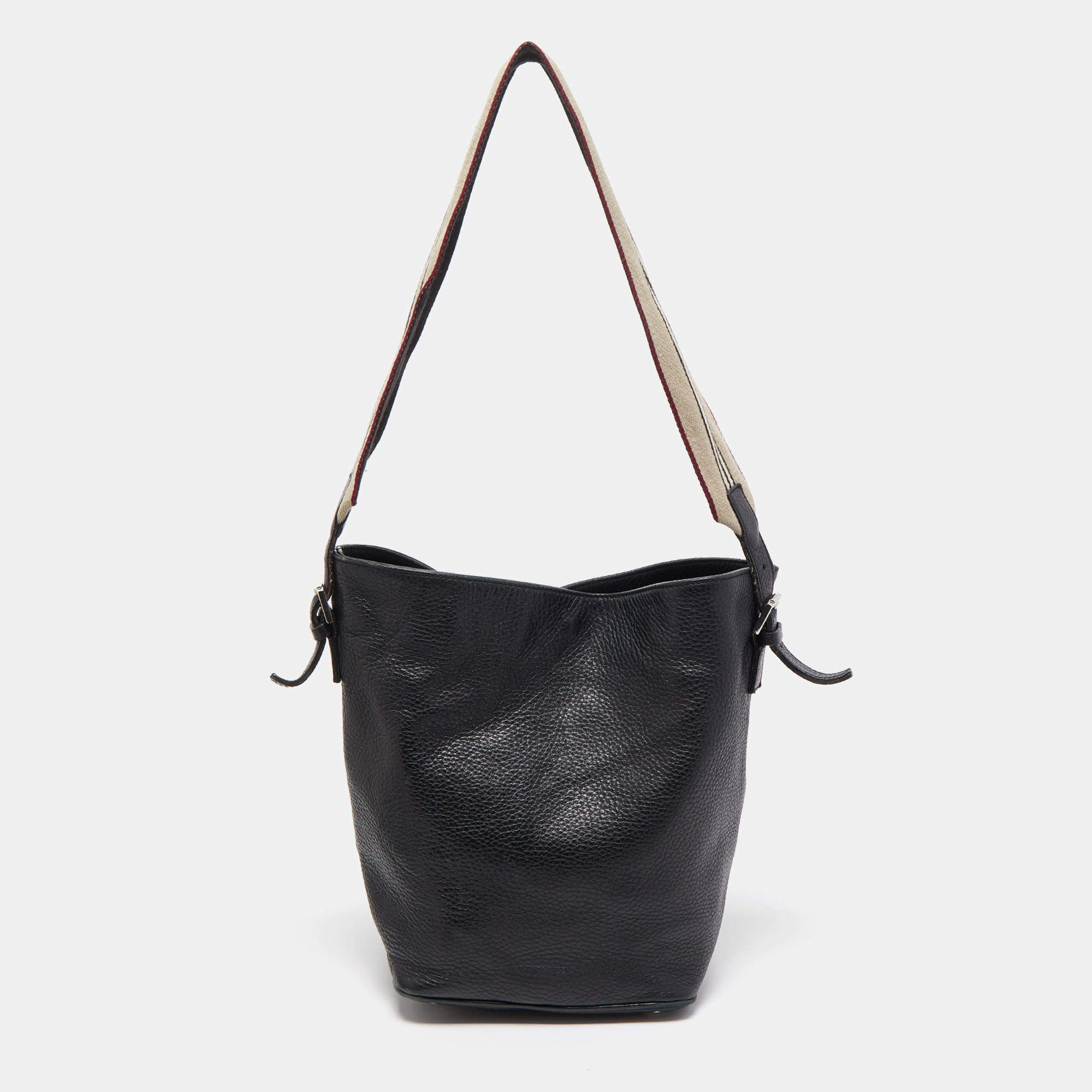 Pre Owned Burberry Black Leather Bucket Bag