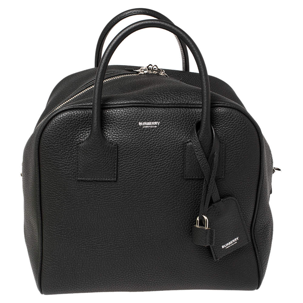 مملوكة مسبقًا Burberry Black Leather Medium Cube Duffle Bag