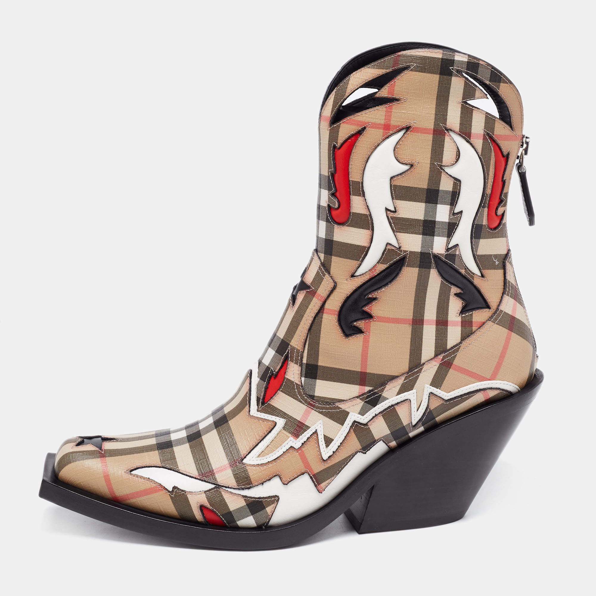 Pre Owned حذاء بوت بربري كاوبوي كانفاس كاروهات هاوس تشيك أبيض/بني مقاس 37.5