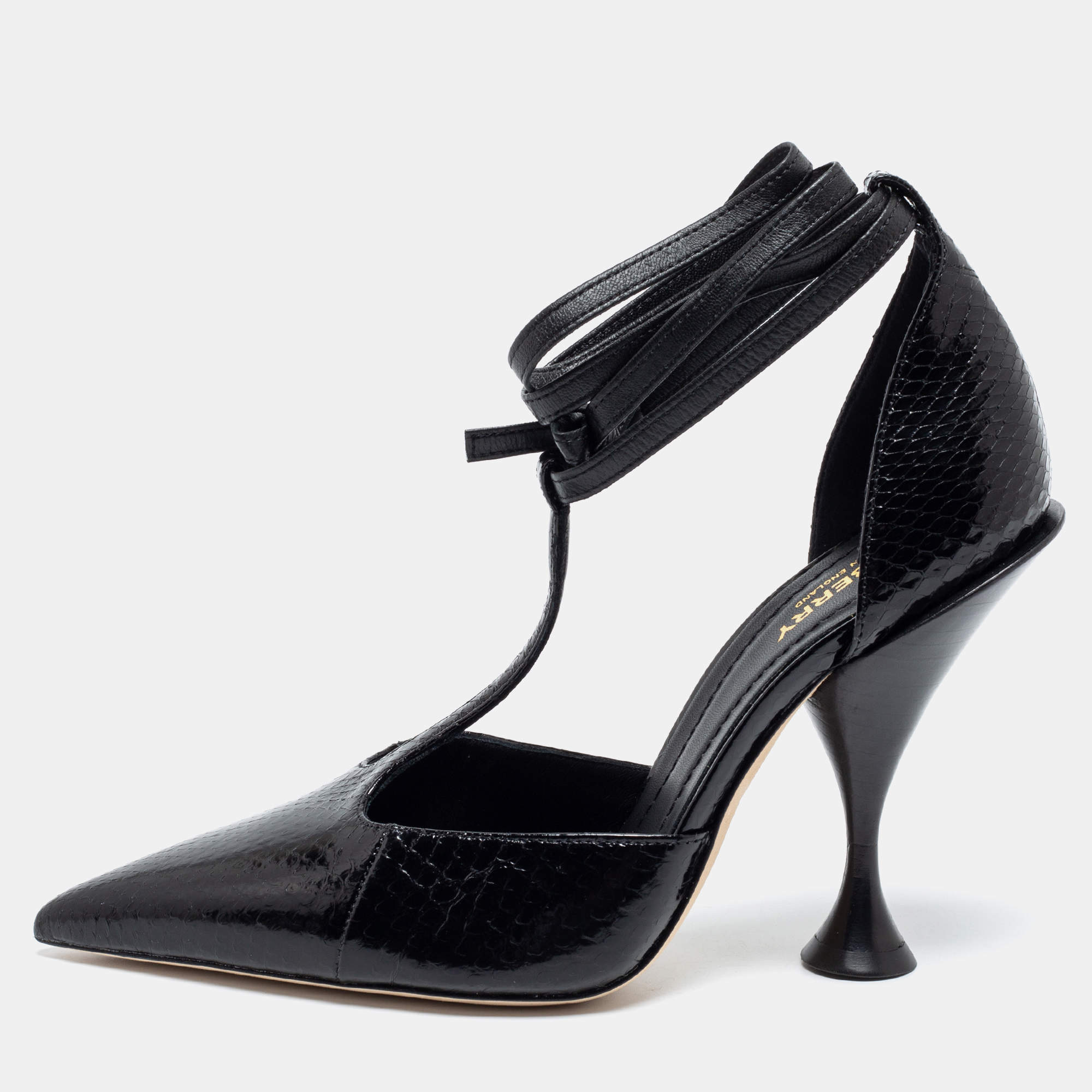 مملوكة مسبقًا Burberry Black Snakeskin Leather Welton T Strap Ankle Wrap Pumps Size 39