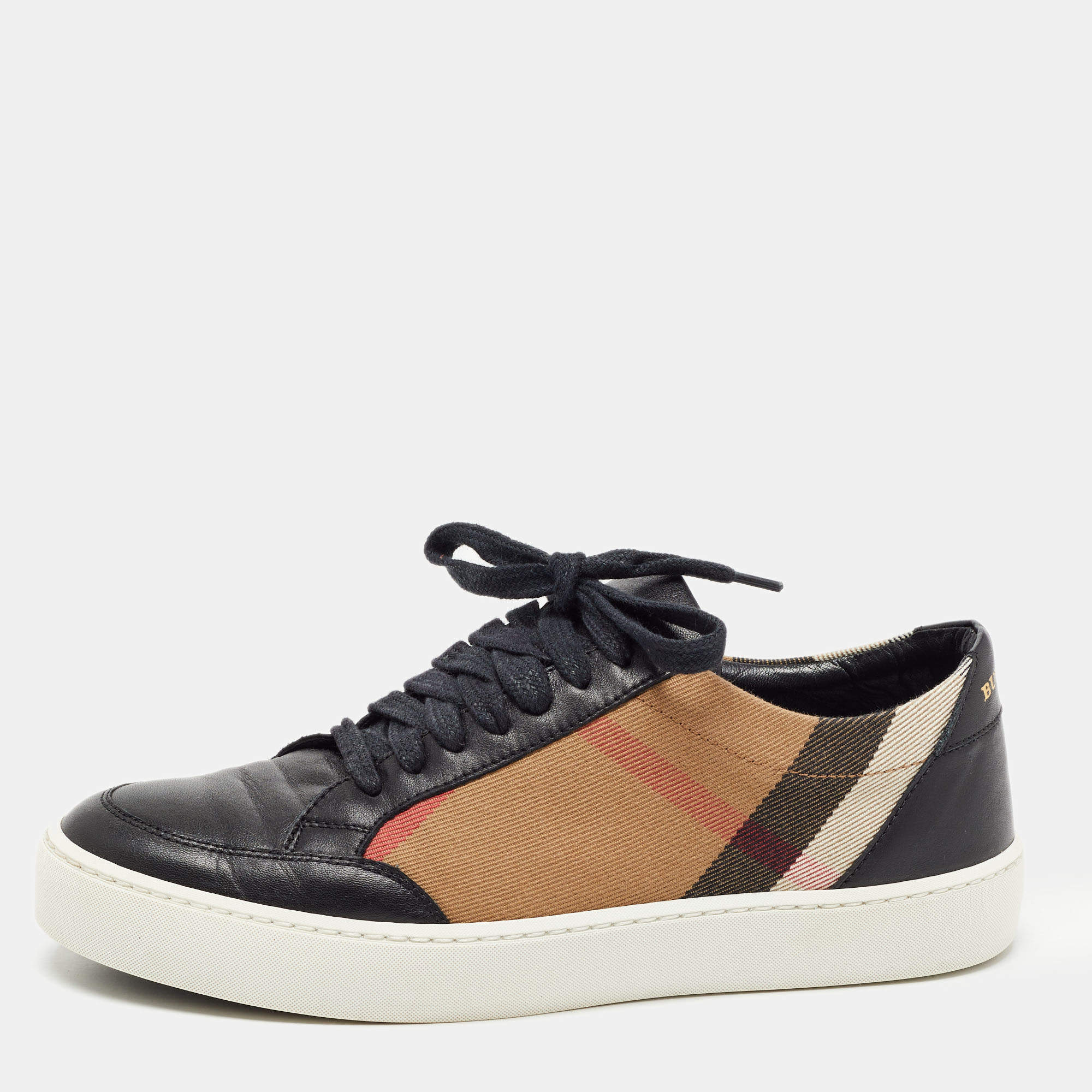 مملوكة مسبقًا Burberry Black Housecheck Canvas and Leather low top  Sneakers Size 37.5