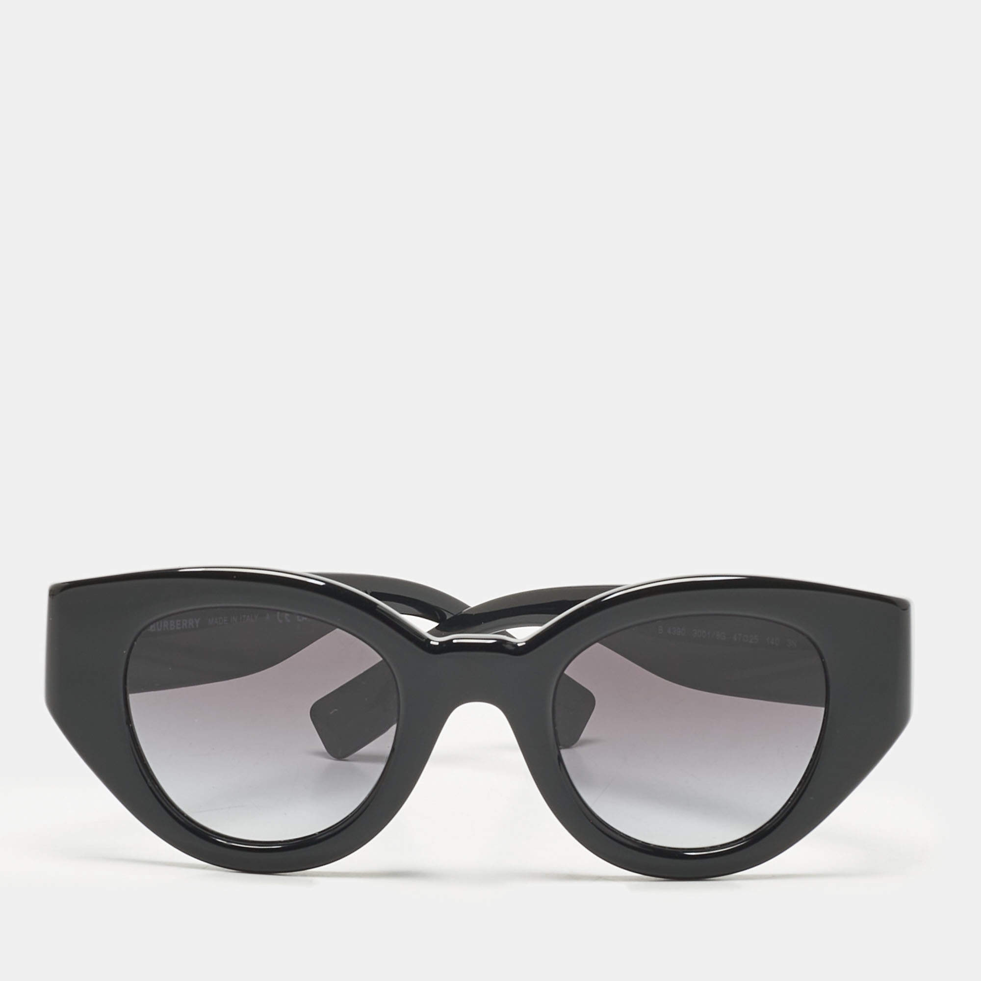 Pre Owned Burberry Black Gradient B 4390 TB Cat Eye Sunglasses