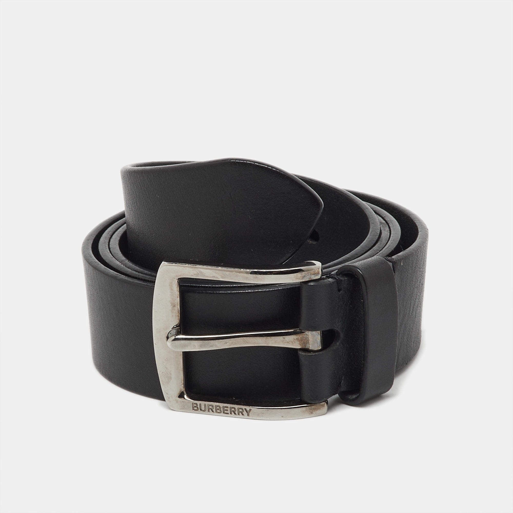 Pre Owned Burberry Black Leather Buckle Belt 90CM
