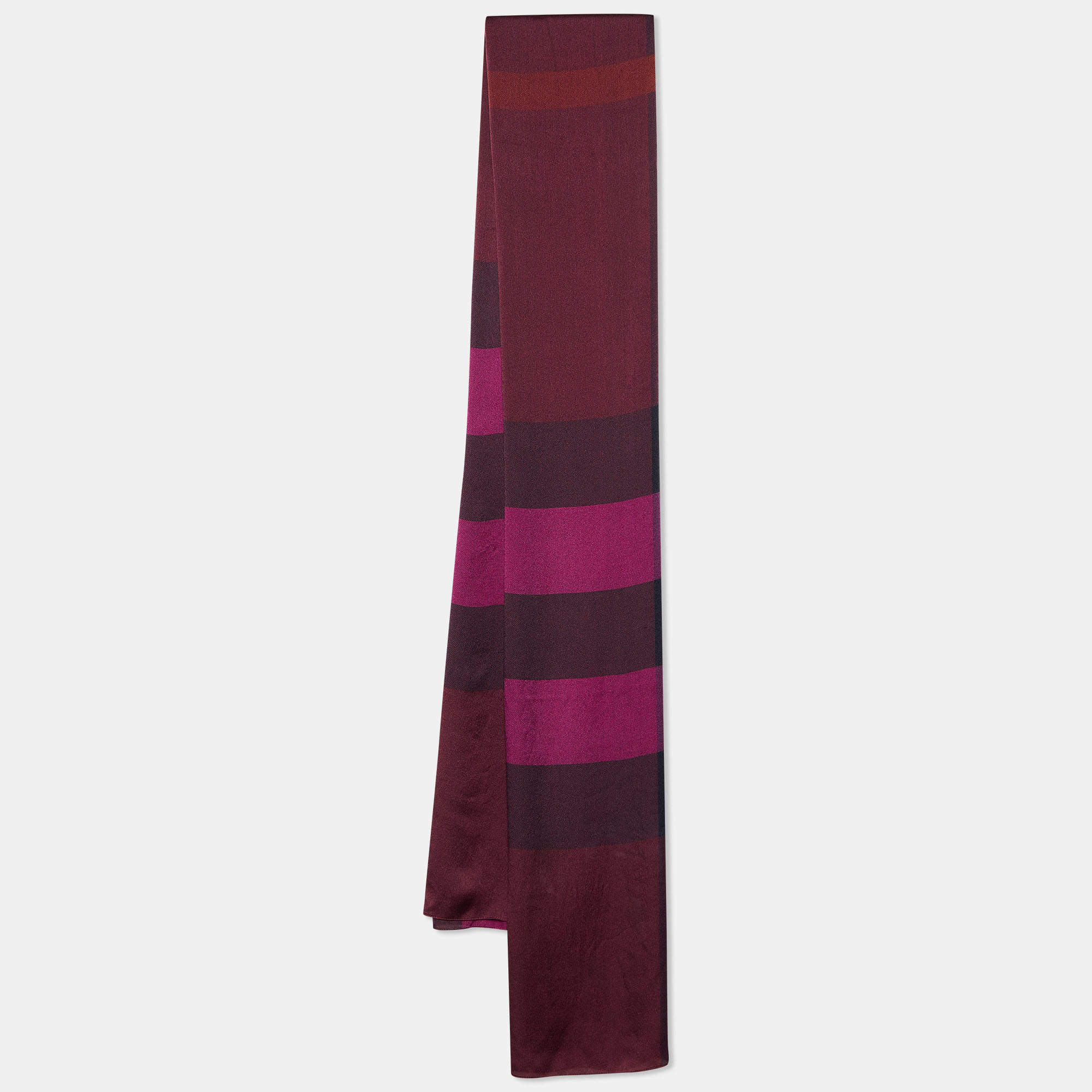 مملوكة مسبقًا Burberry Purple Checkered Silk Scarf