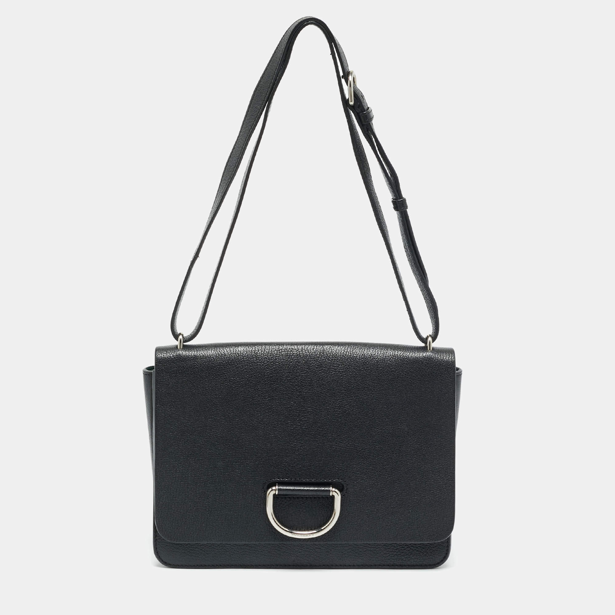 مملوكة مسبقًا حقيبة كتف بربري جلد سوداء متوسطة بحلقة D