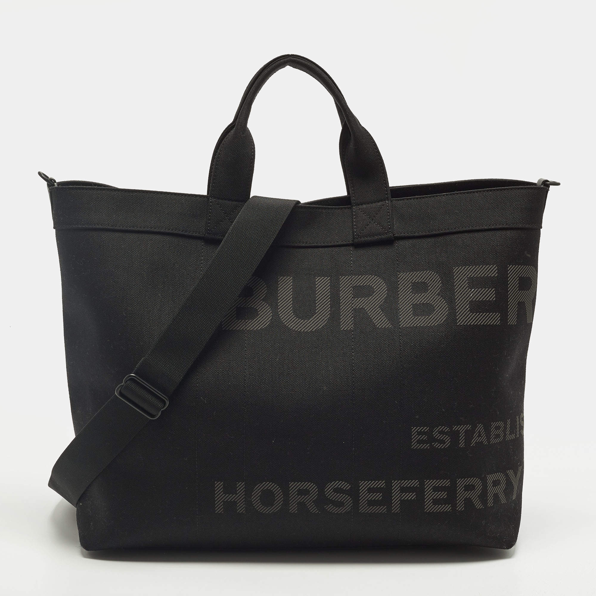 مملوكة مسبقًا Burberry Ormond Logo Black Canvas Tote