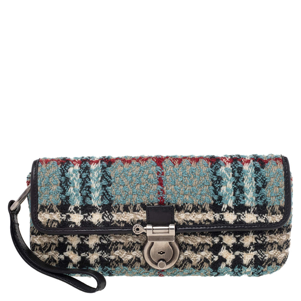 Pre Owned حقيبة كلتش بربري صوف كاروهات نوفا تشيك أزرق ذات حمالة معصم