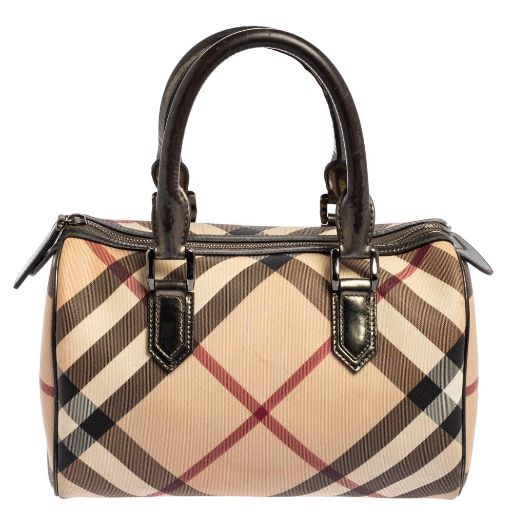 مملوكة مسبقًا Burberry Beige Nova Check PVC Chester Boston Bag