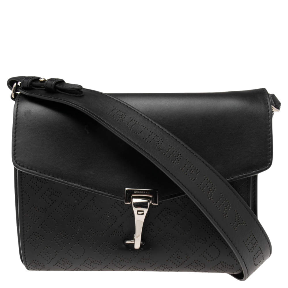 حقيبة كروس بربري ماكين جلد أسود مزخرف شعار الماركة مخرم صغيرة