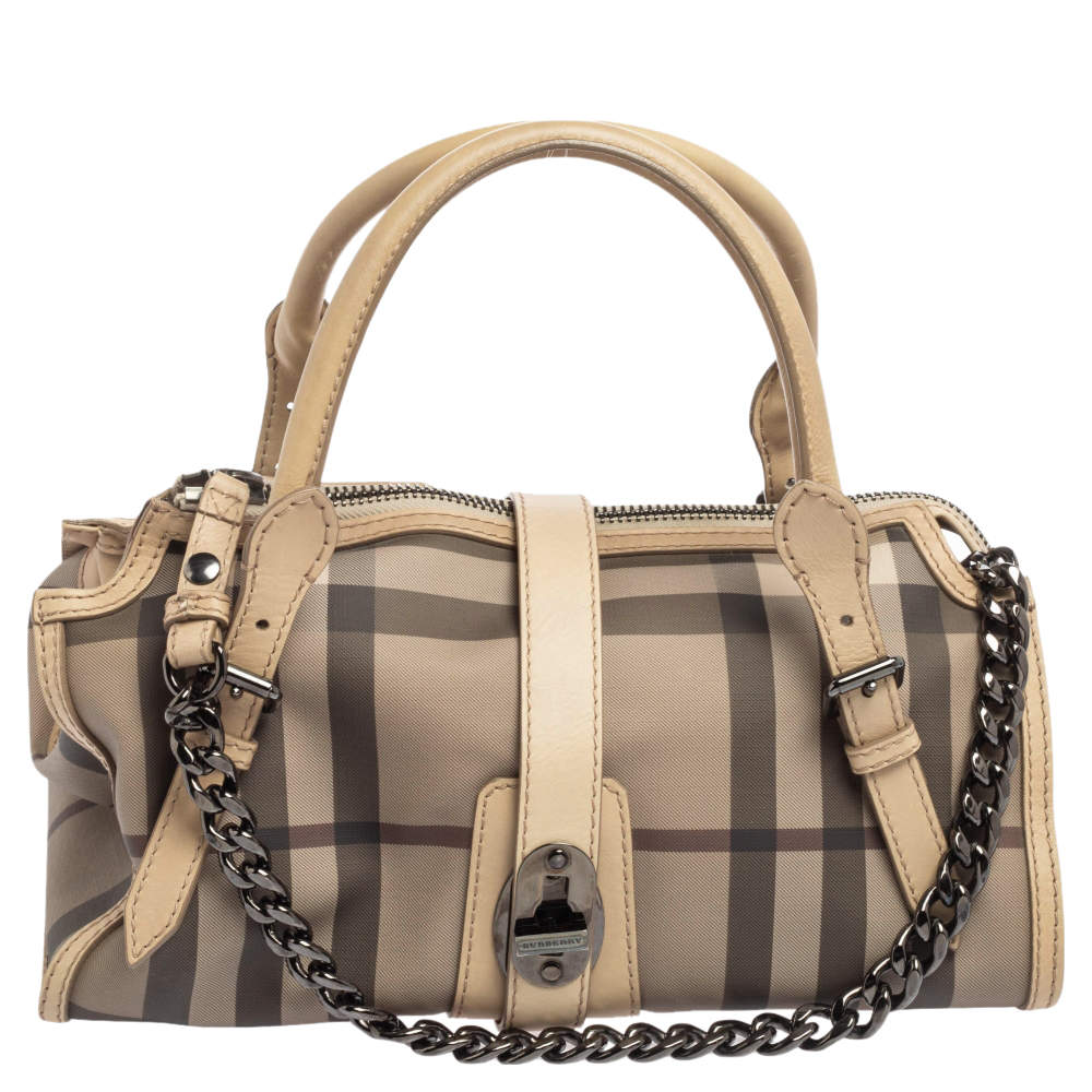 Pre Owned حقيبة بربري باولر بارتو بي في سي كاروهات وجلد رصاصي مدخن / وبيج