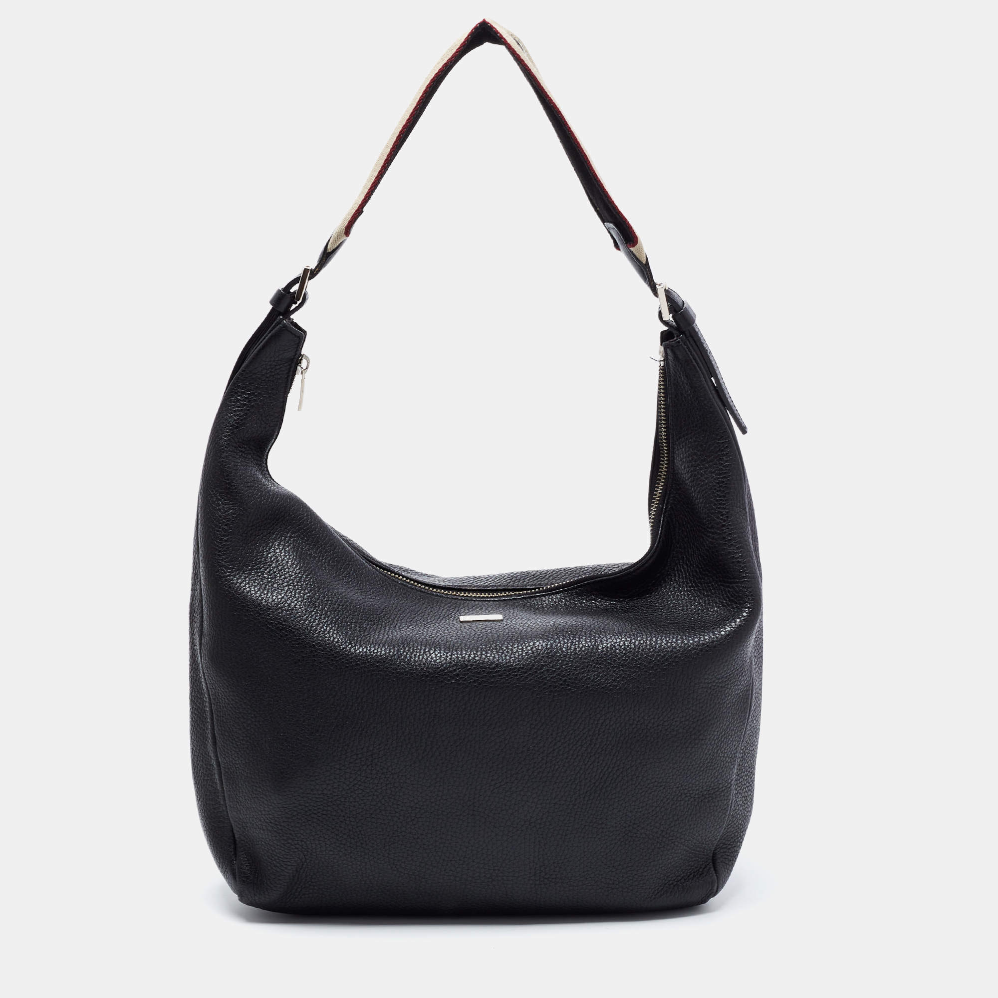 Pre Owned Burberry Black Pebbled Leather Hobo