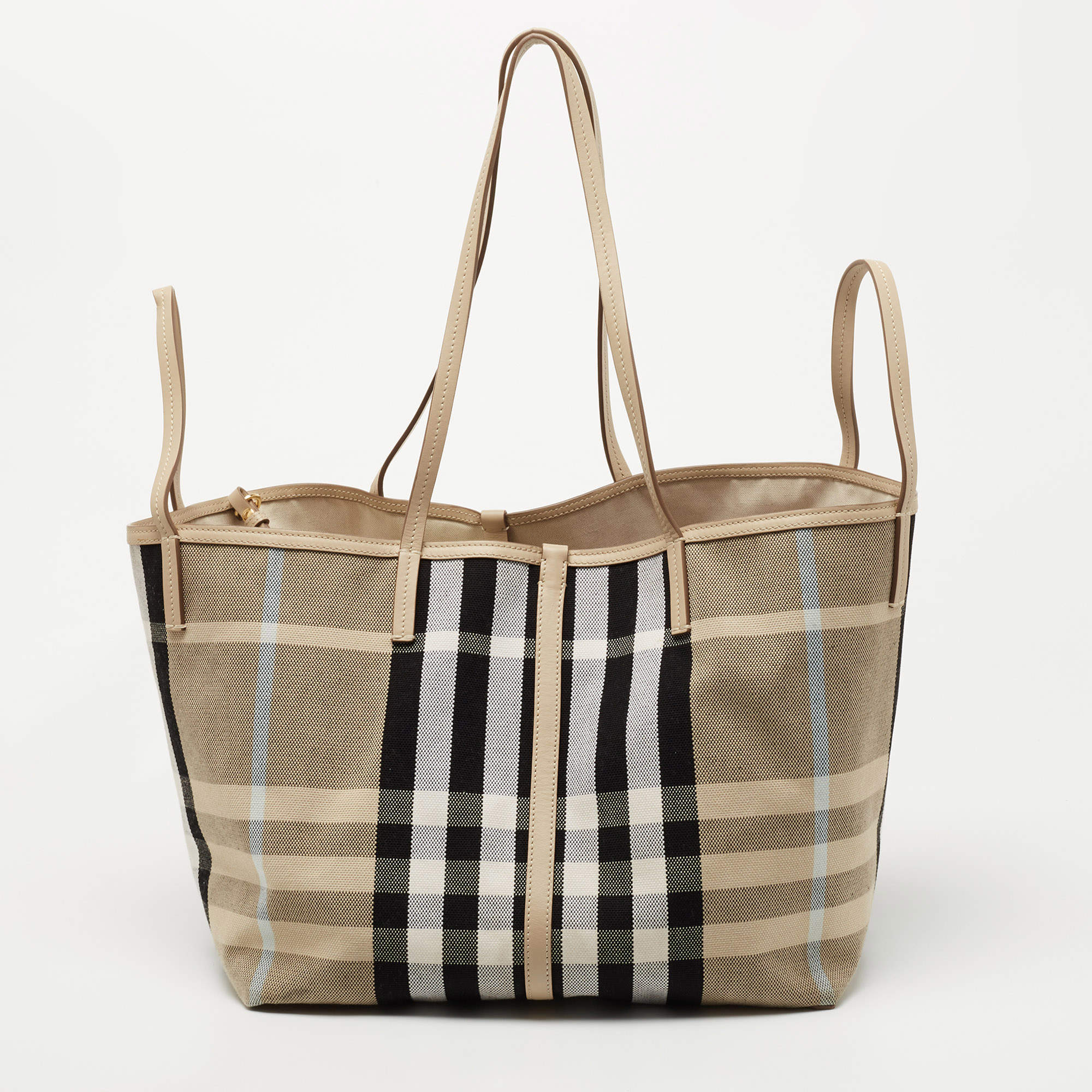 Burberry Beige Vintage Check Coated Canvas Shopping Bag Medium  QKB1NB9GK7016