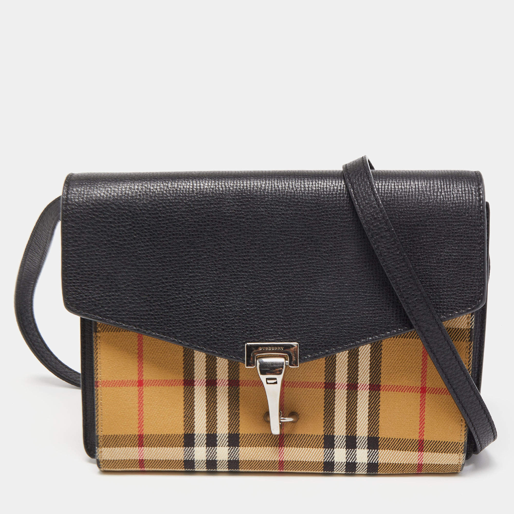 مملوكة مسبقًا حقيبة كروس بربري ماكين جلد وكانفاس كاروهات هاوس 