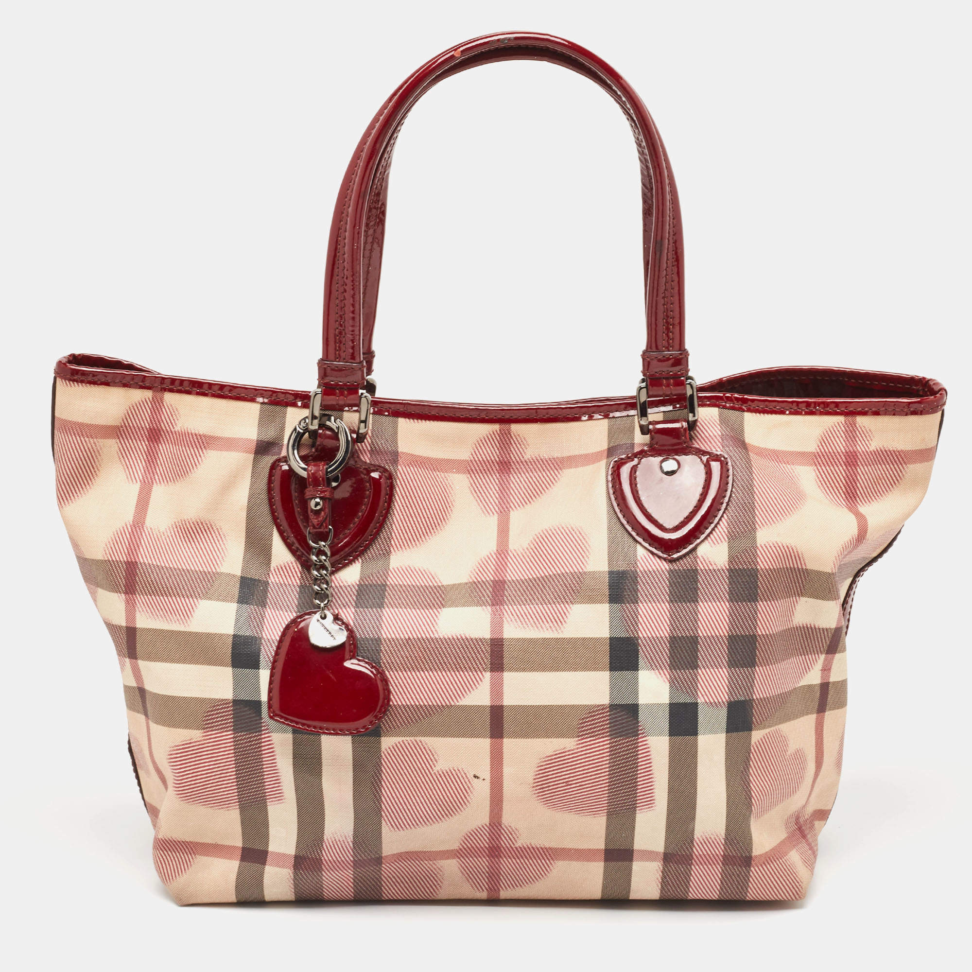 مملوكة مسبقًا Burberry Burgundy/Beige Heart Print Check PVC and Patent Leather Brit Tote