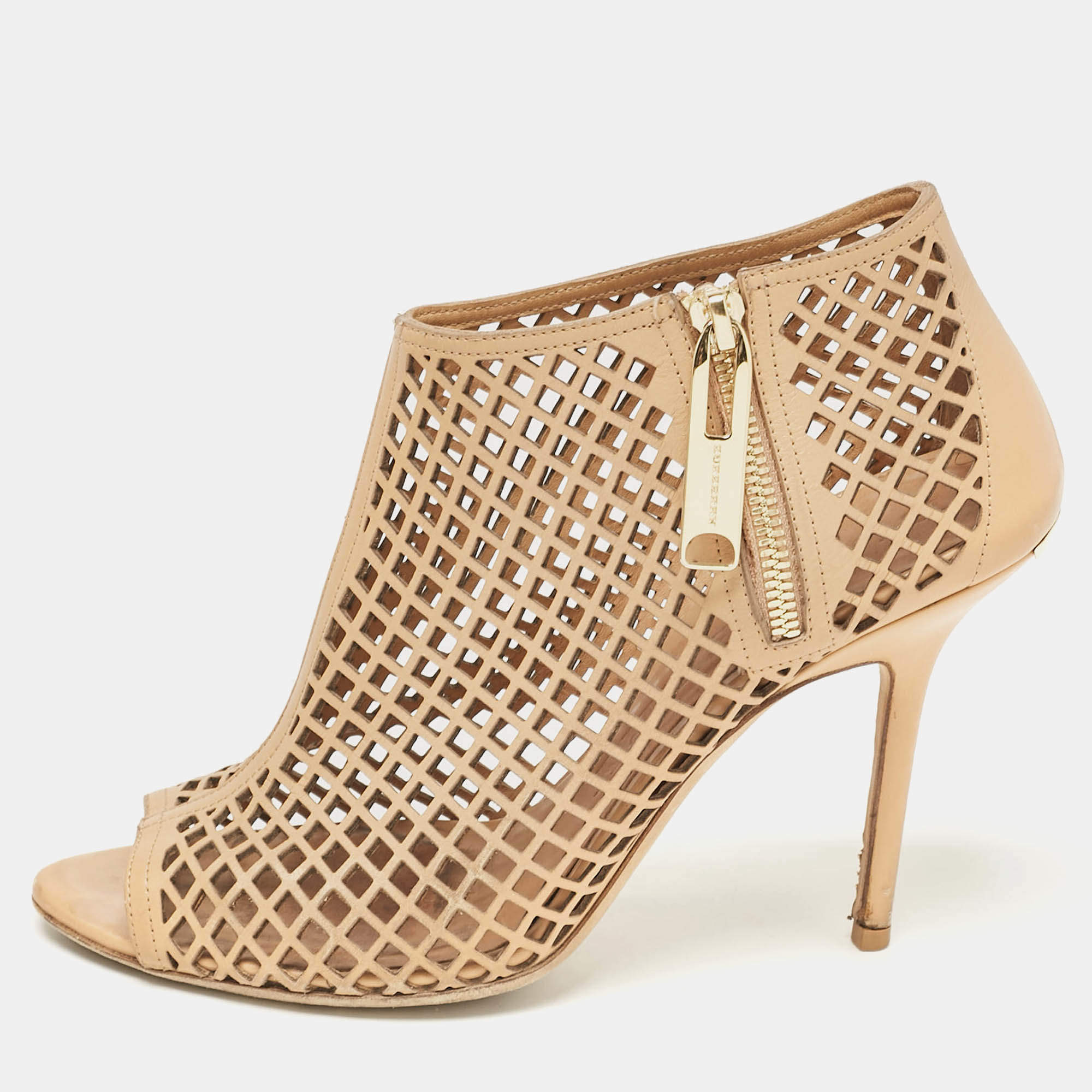 مملوكة مسبقًا Burberry Beige  Cut Out Leather Open Toe Booties Size 39