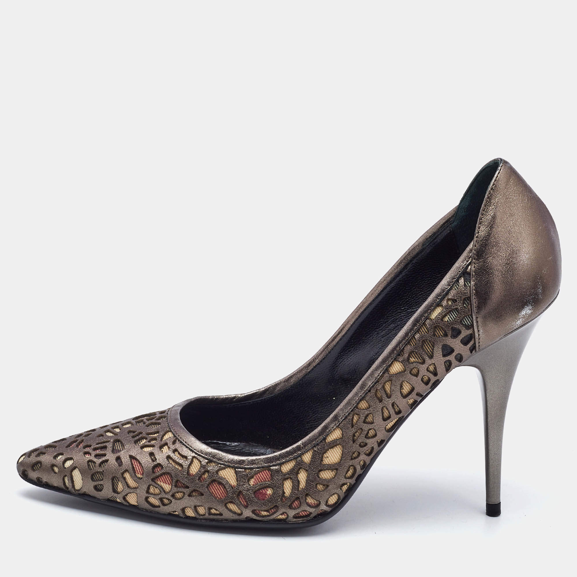 Burberry Metallic Grey Laser Cut Leather And Nova Check Pointed Toe Pumps Size 38