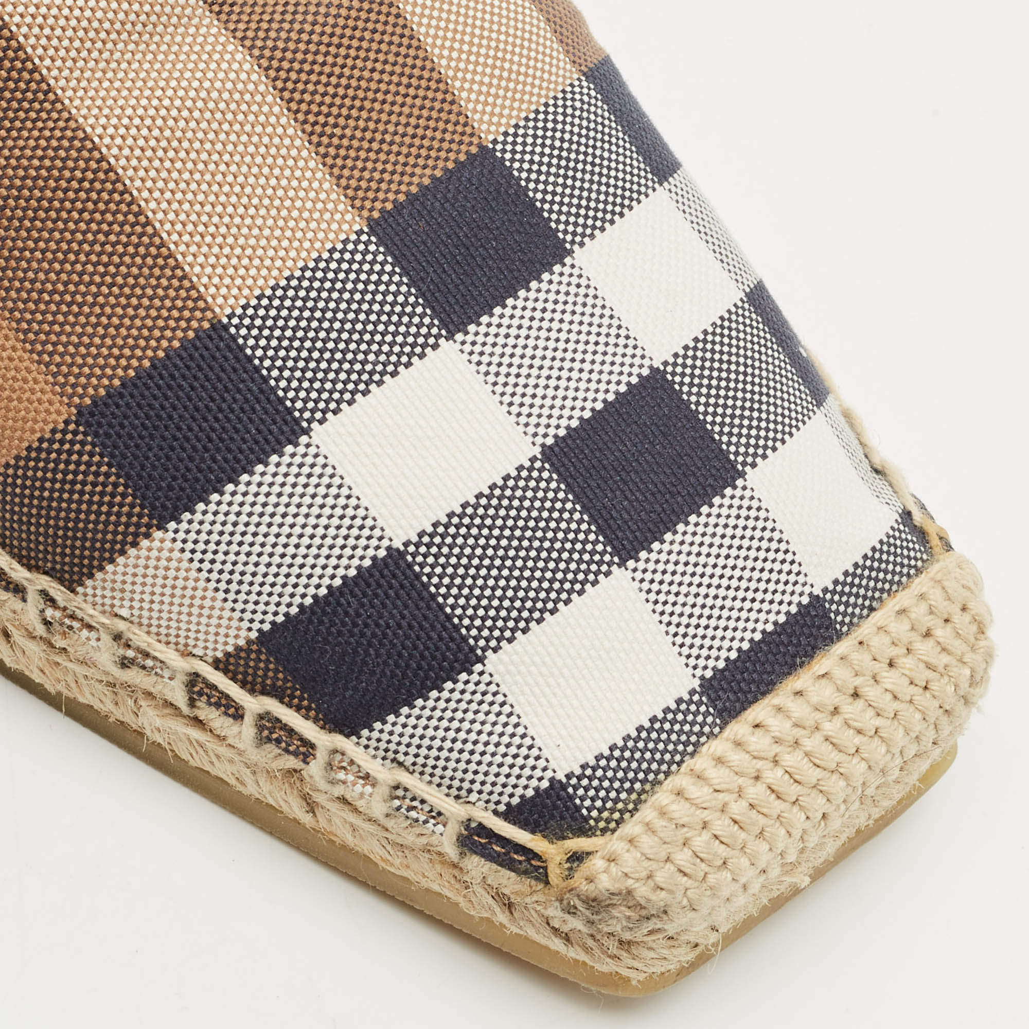 Pre Owned Burberry Brown House Check Canvas Espadrille Flats Size 40