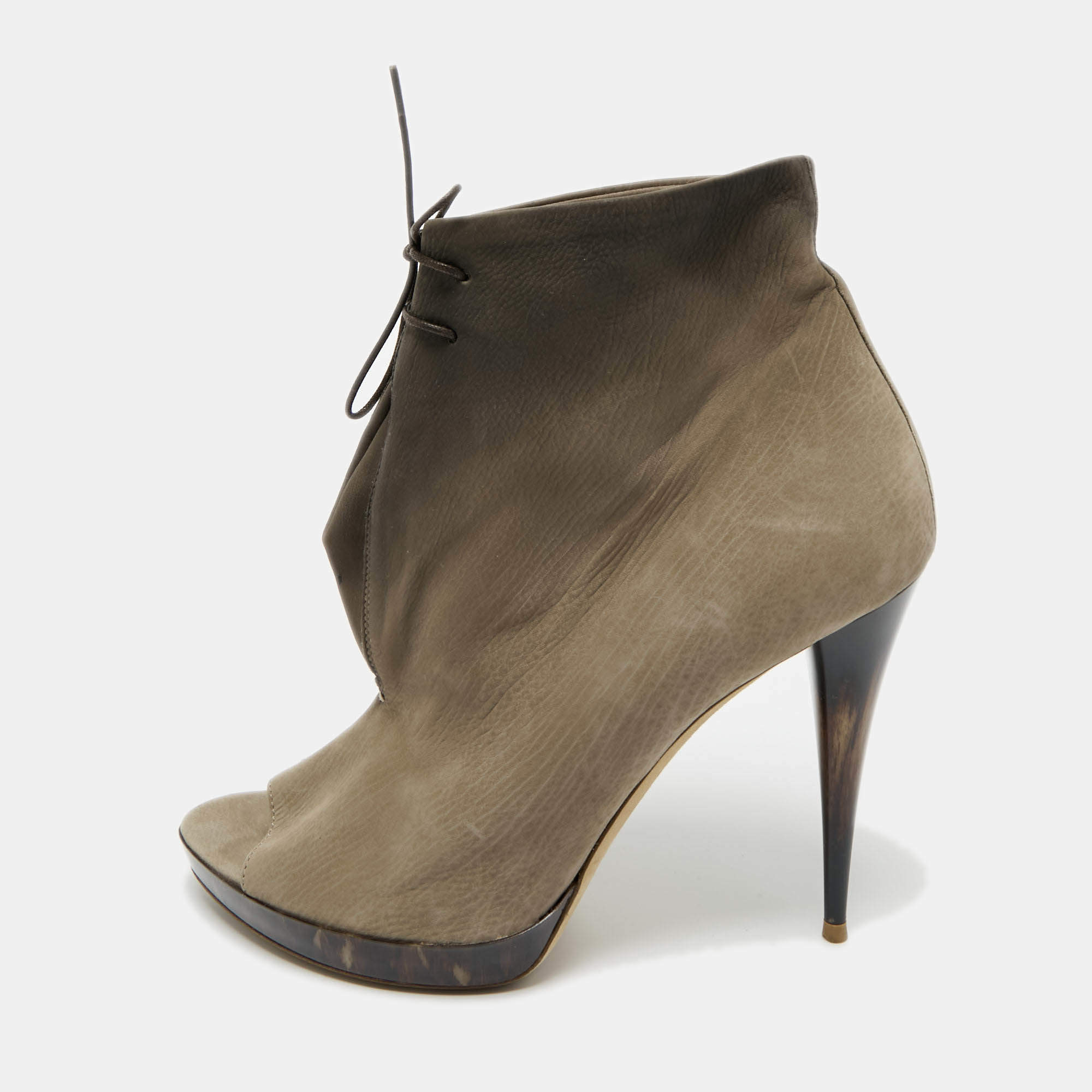 Pre Owned Burberry Brown Nubuck Leather Ankle Length Boots Size 39