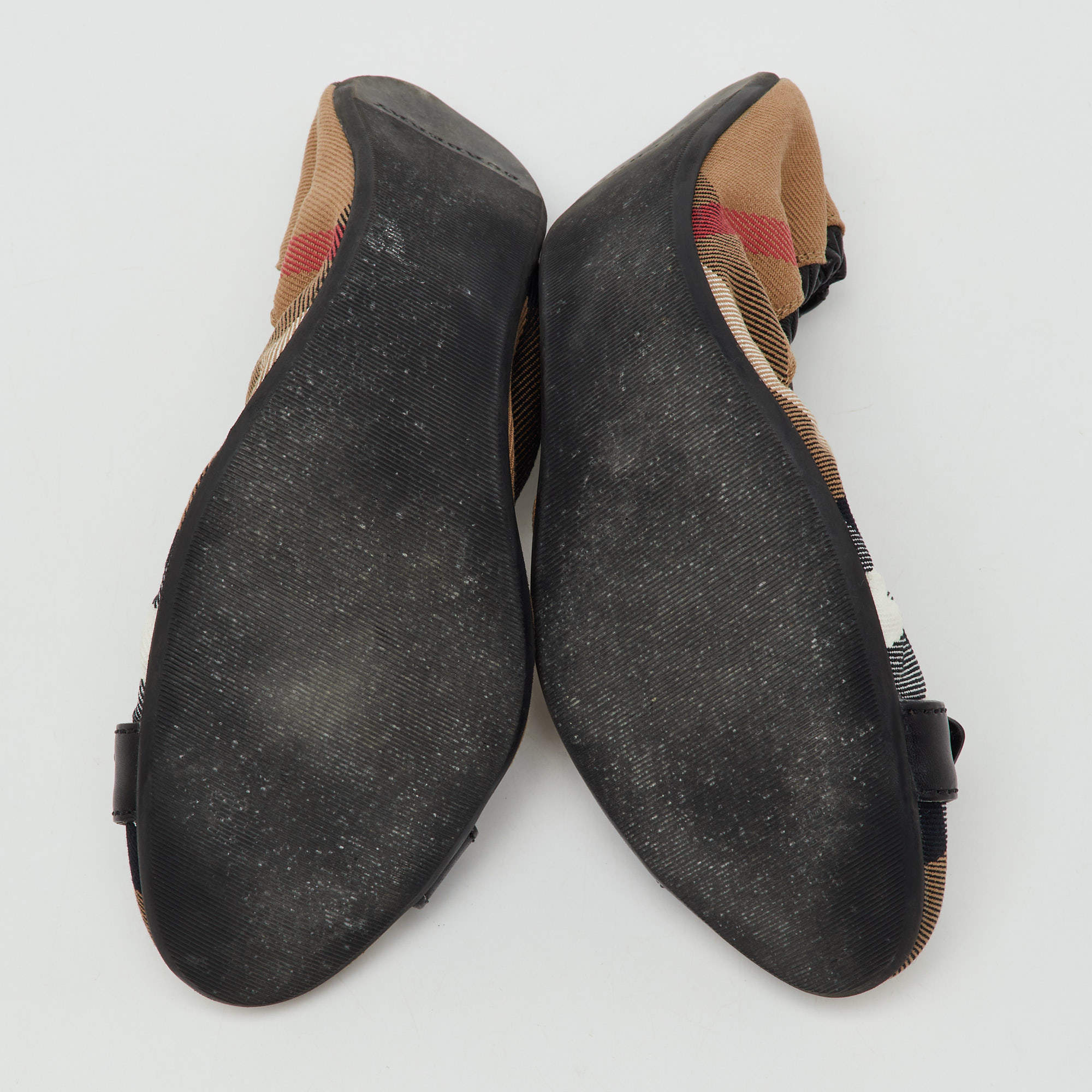 Pre Owned Burberry Multicolor Nova Check Fabric and Leather Buckle Scrunch Ballet Flats Size 39.5