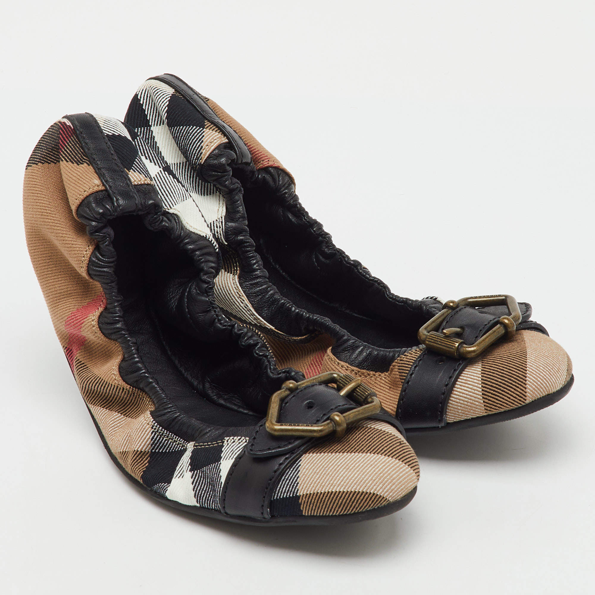 Pre Owned Burberry Multicolor Nova Check Fabric and Leather Buckle Scrunch Ballet Flats Size 39.5