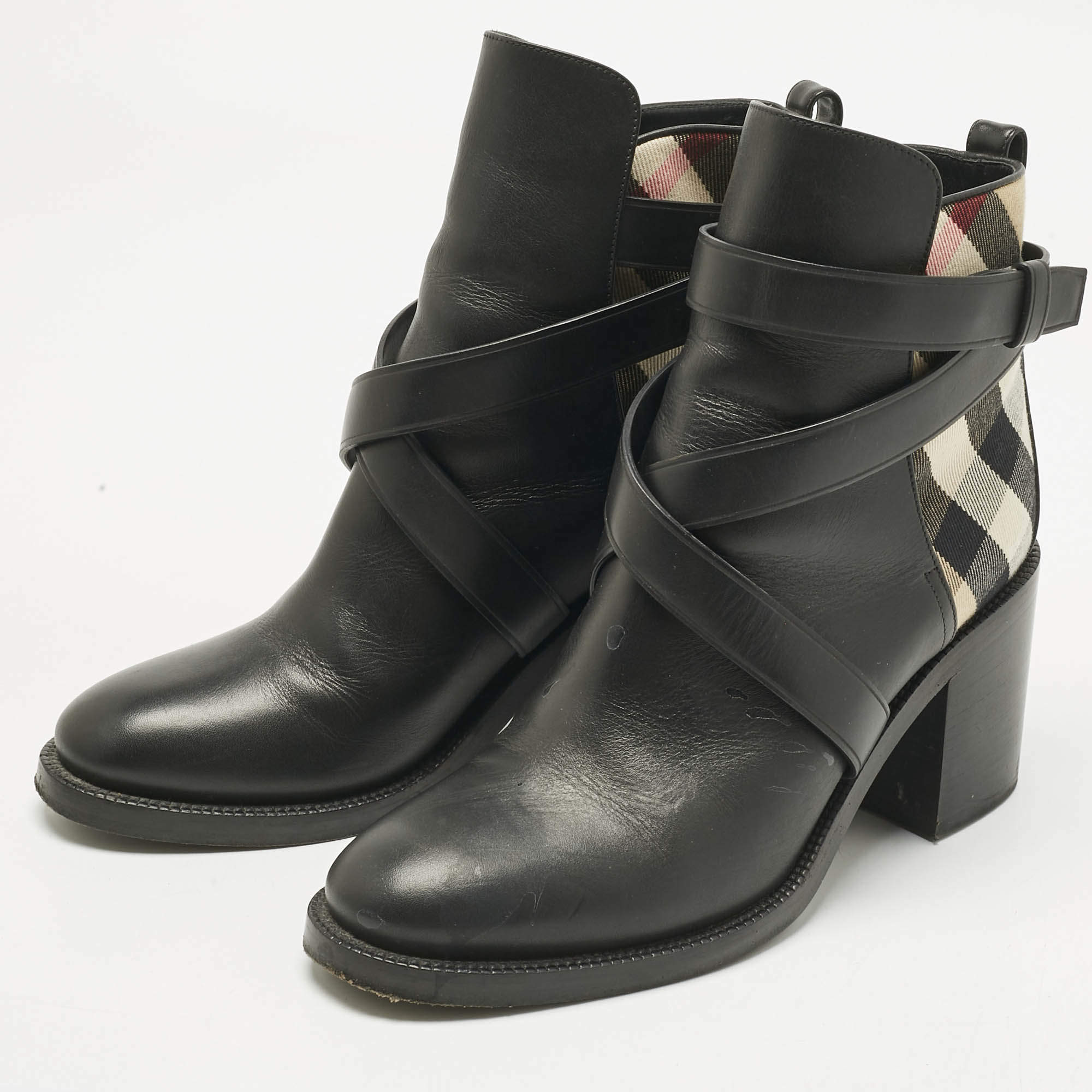 Pre Owned Burberry Black/Beige Check Canvas and Leather Ankle Length Boots Size 39