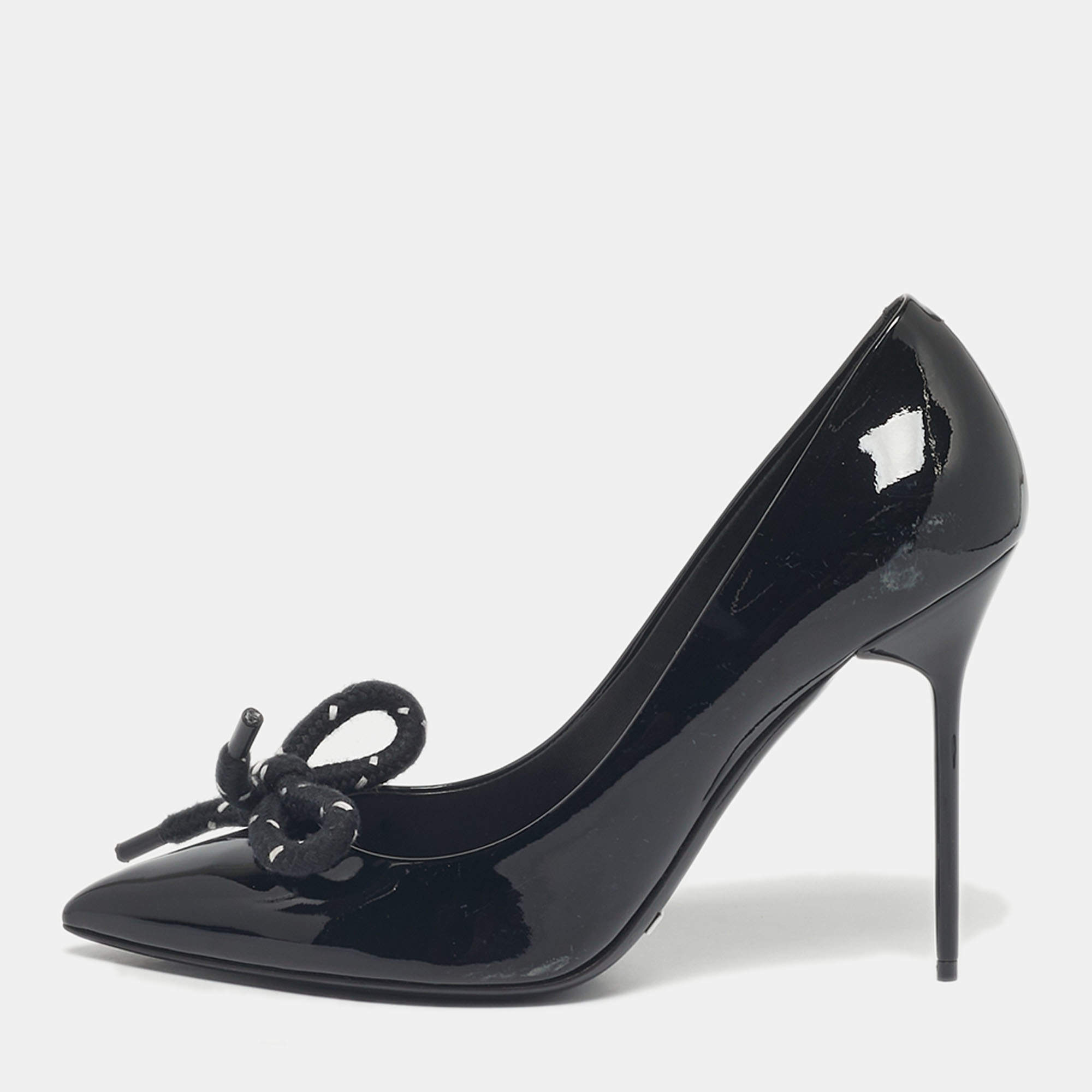 Pre Owned Burberry Black Patent Leather Finsbury Bow Pumps Size 40