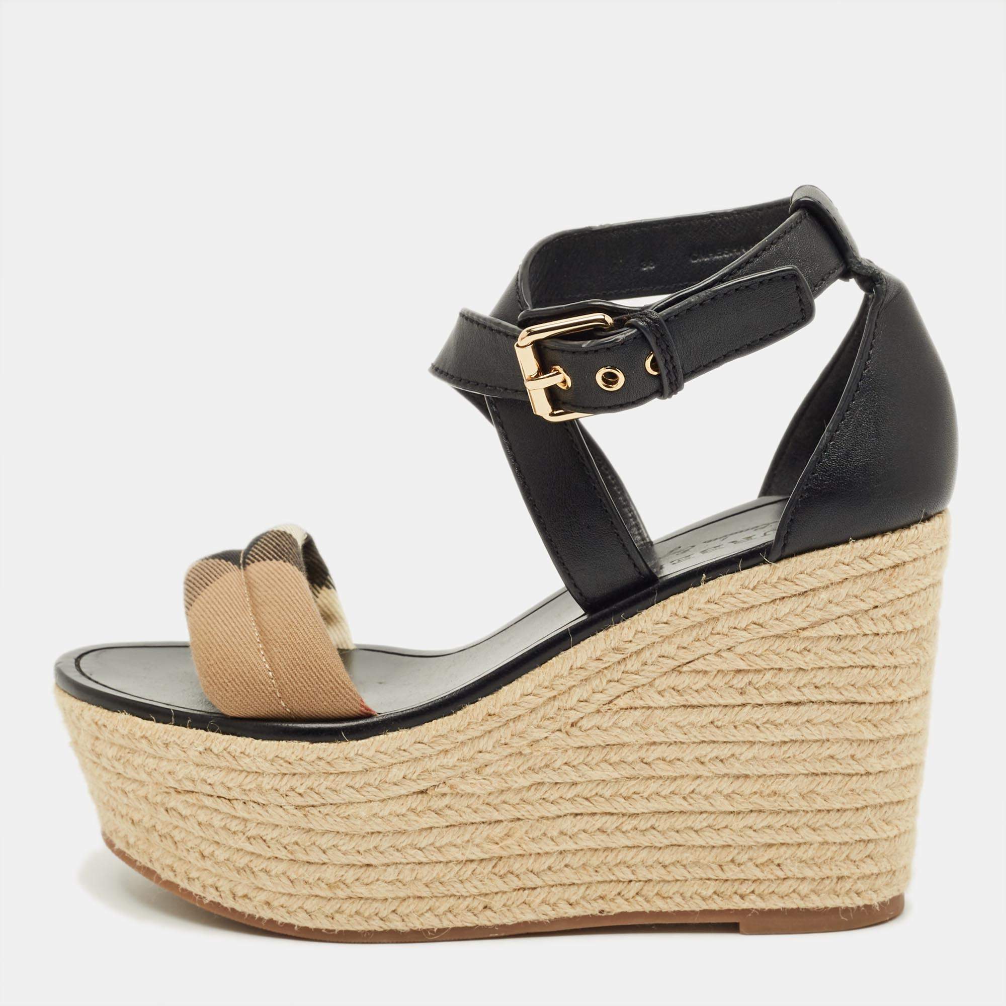 Pre Owned صندل كعب روكي بربري إسبادريل كانفاس كاروهات نوفا وجلد أسود بنعل سميك مقاس 38.5