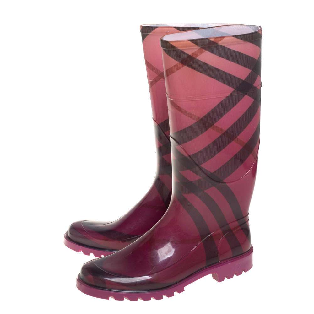 Pre Owned Burberry Magenta/Black Nova Pop Degrade Rubber Rain Boots Size 38