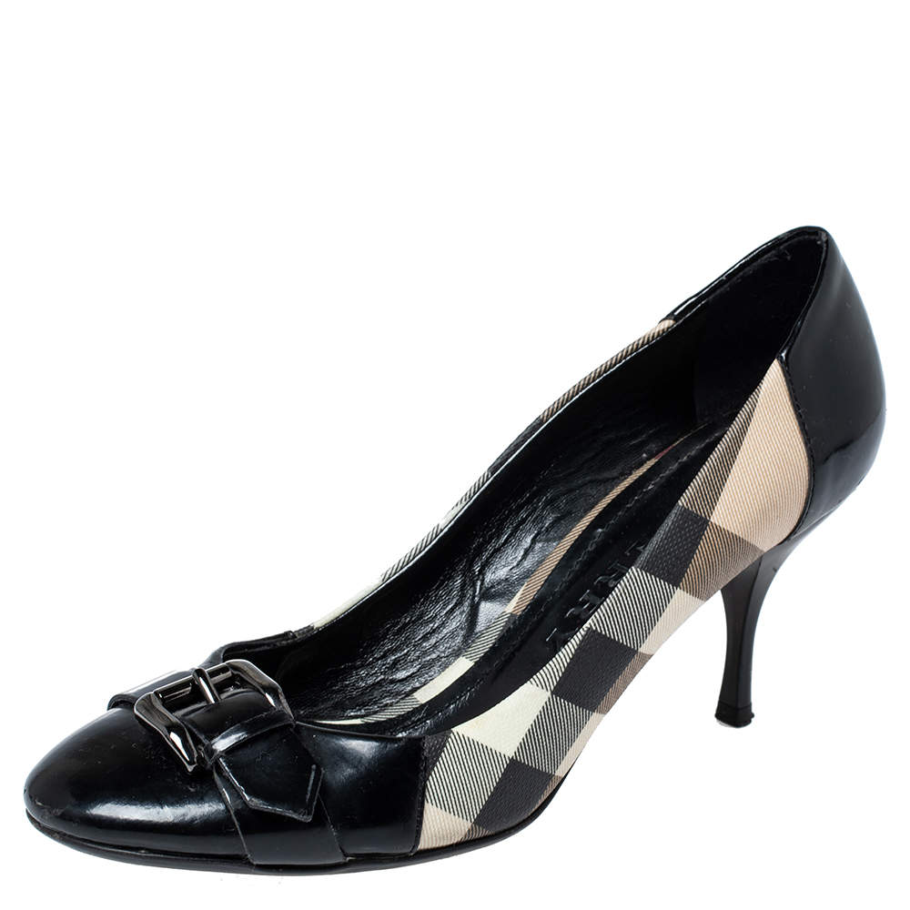 Pre Owned Burberry Black Nova Check Coated Canvas and Patent Leather Buckle Round Toe Pumps Size 38