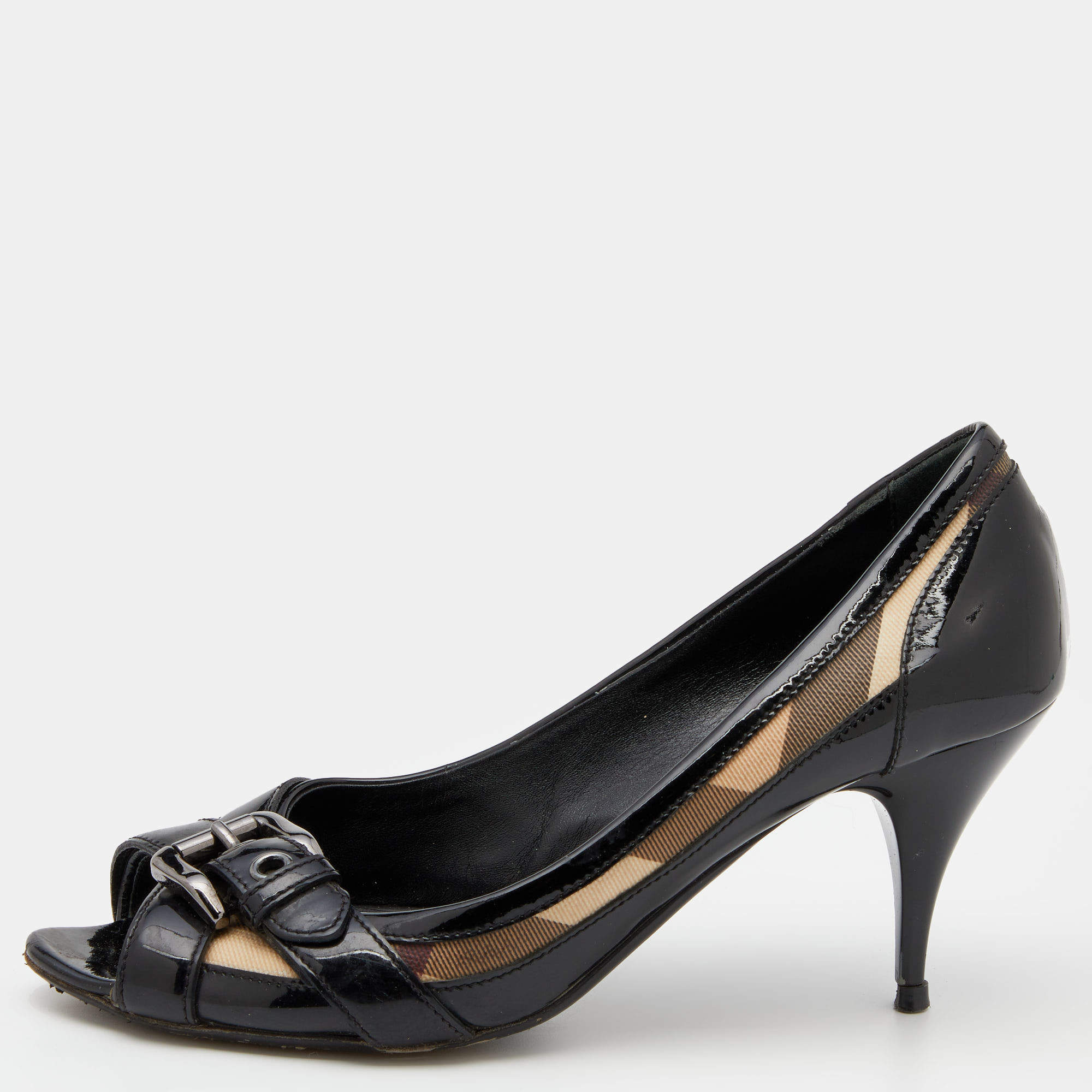 مملوكة مسبقًا Burberry Black/Beige Patent Leather and Nova Check Coated Canvas Buckle Peep Toe Pumps Size 37
