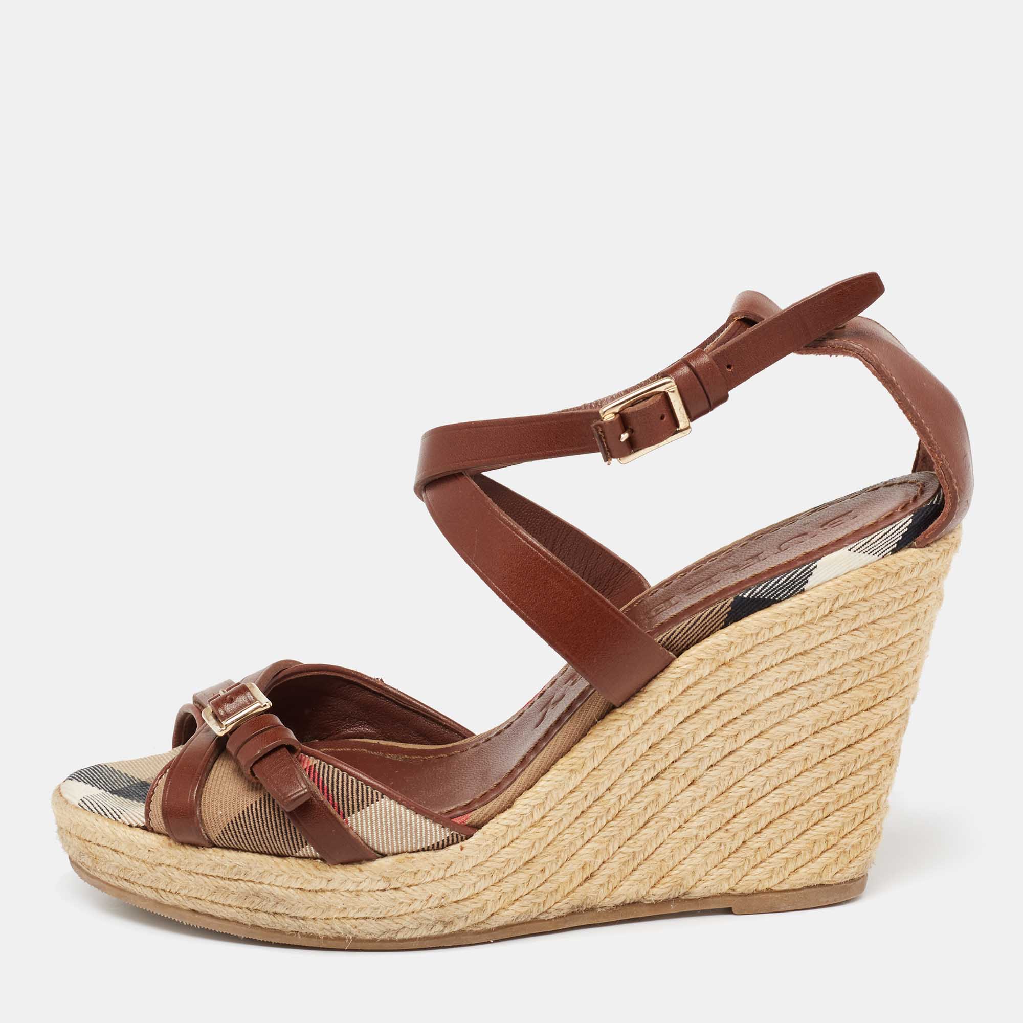 مملوكة مسبقًا Burberry Brown Leather And Nova Check Canvas Buckle Detail Espadrille Wedge Platform Sandals Size 39