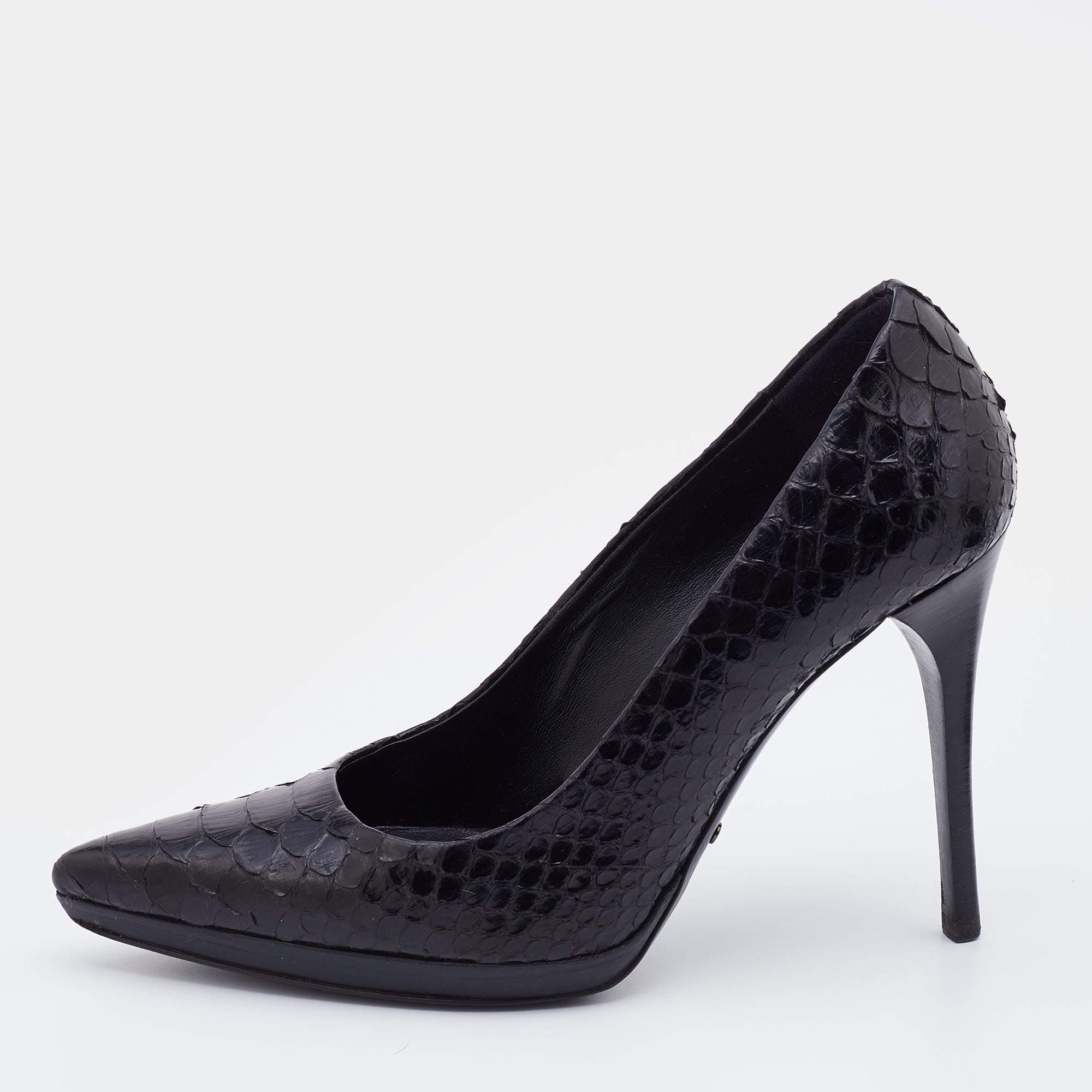 Pre Owned Burberry Black Python Pointed Toe Pumps Size 38