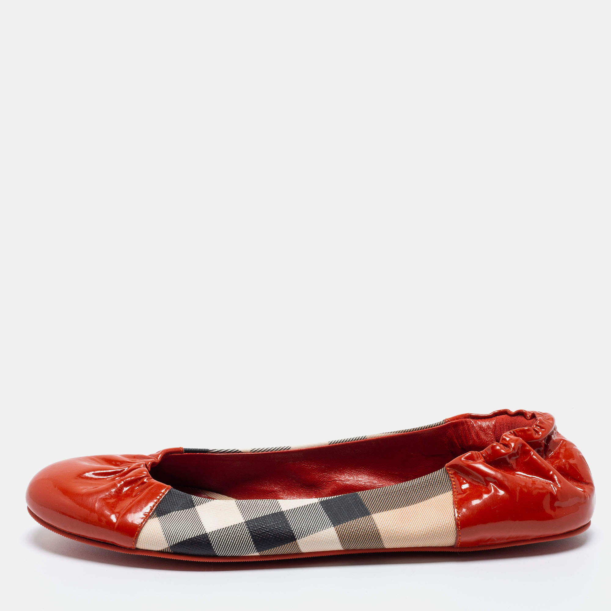 Pre Owned Burberry Orange Patent Leather and Nova Check Canvas Scrunch Ballet Flats Size 40.5
