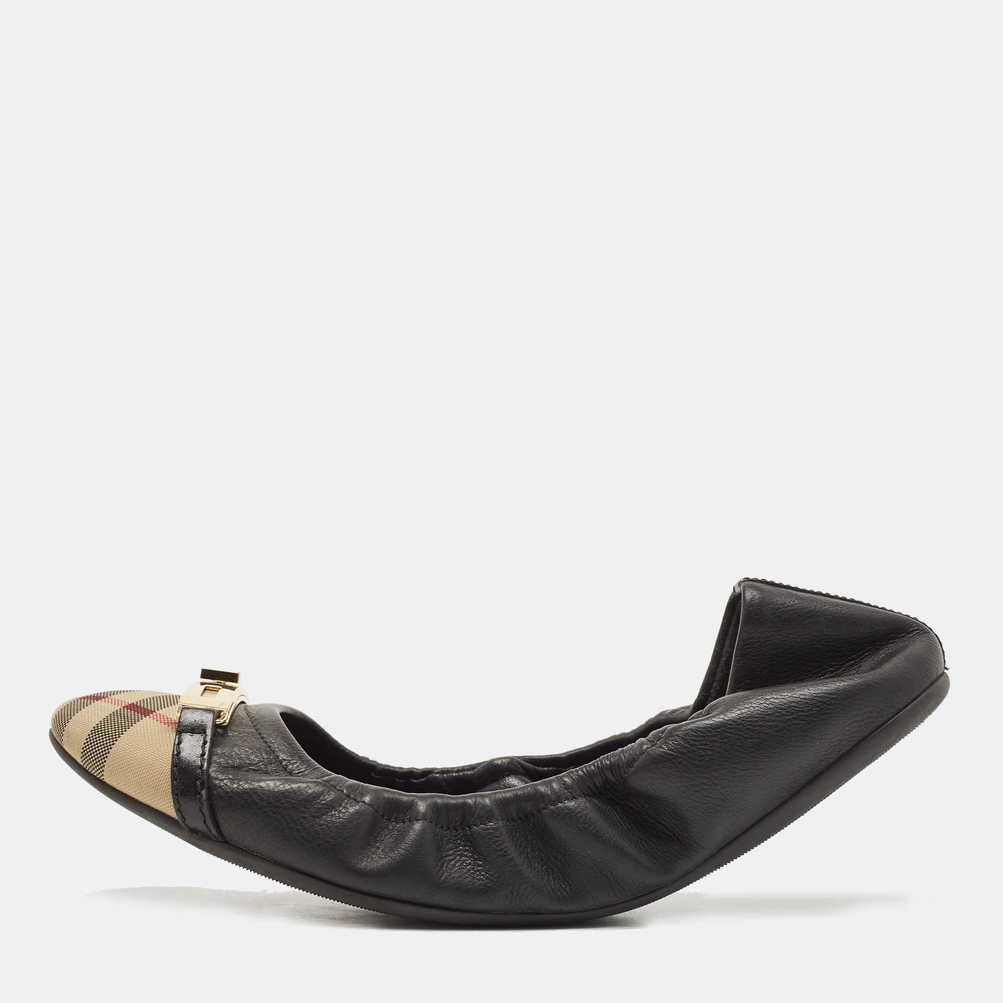 Pre Owned Burberry Black Leather and Nova Check Canvas Cap Toe Scrunch Ballet Flats Size 39.5