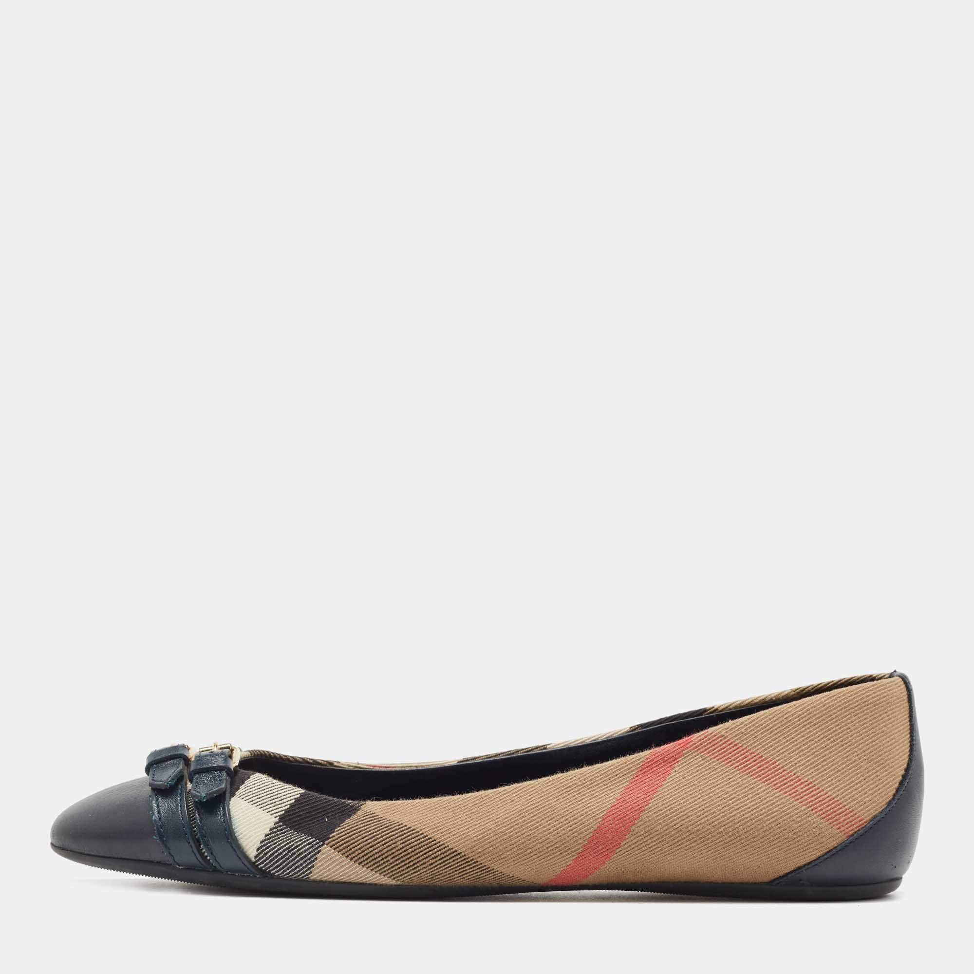 Burberry Beige/Navy Blue Canvas and Leather Buckle Ballet Flats Size 39