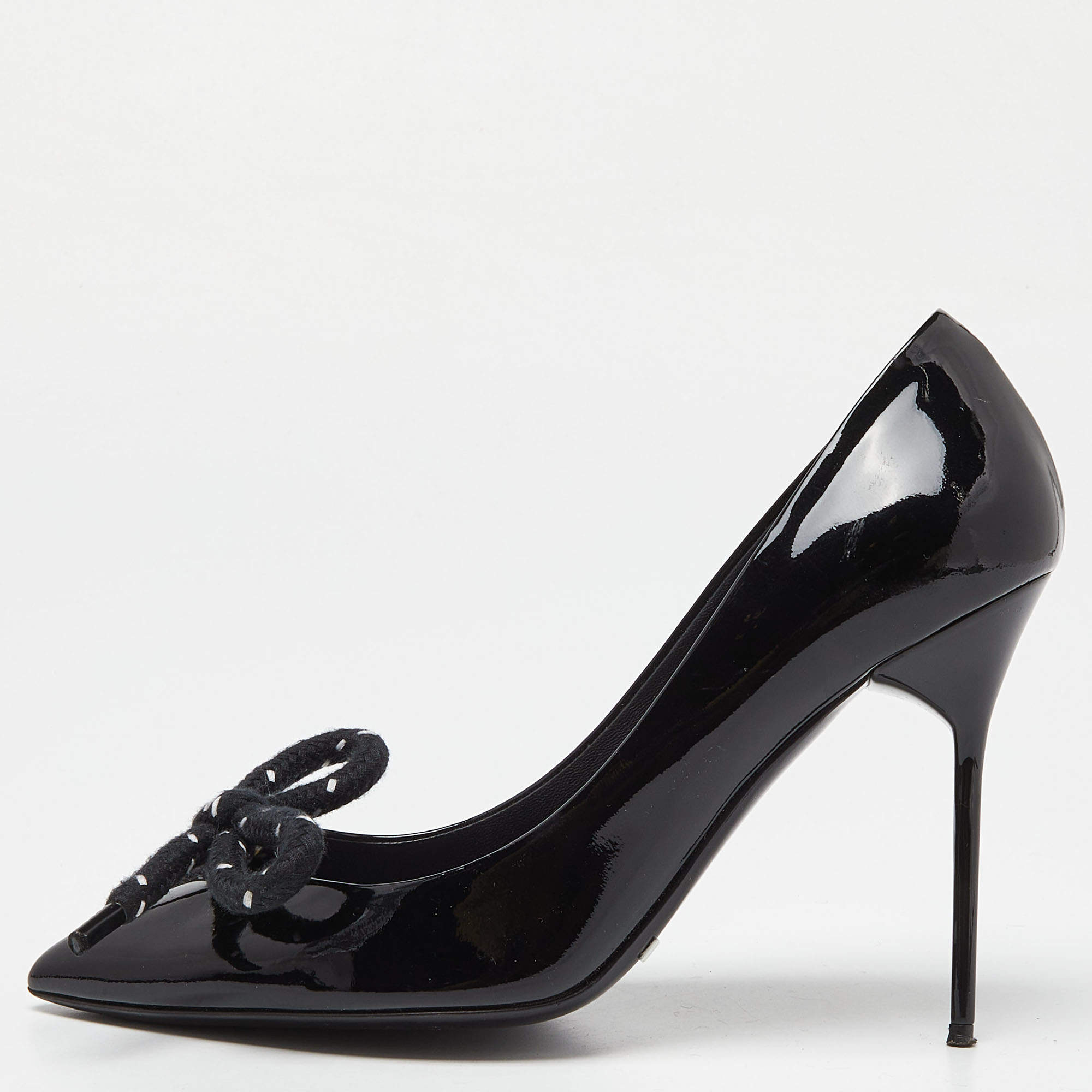 Pre Owned Burberry Black Patent Leather Finsbury Bow Pointed Toe Pumps Size 38.5